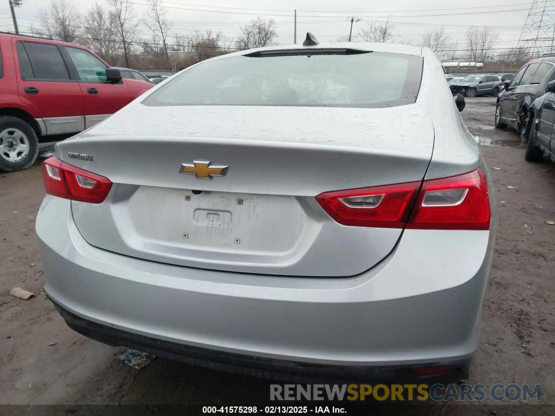 17 Photograph of a damaged car 1G1ZC5ST4LF154210 CHEVROLET MALIBU 2020