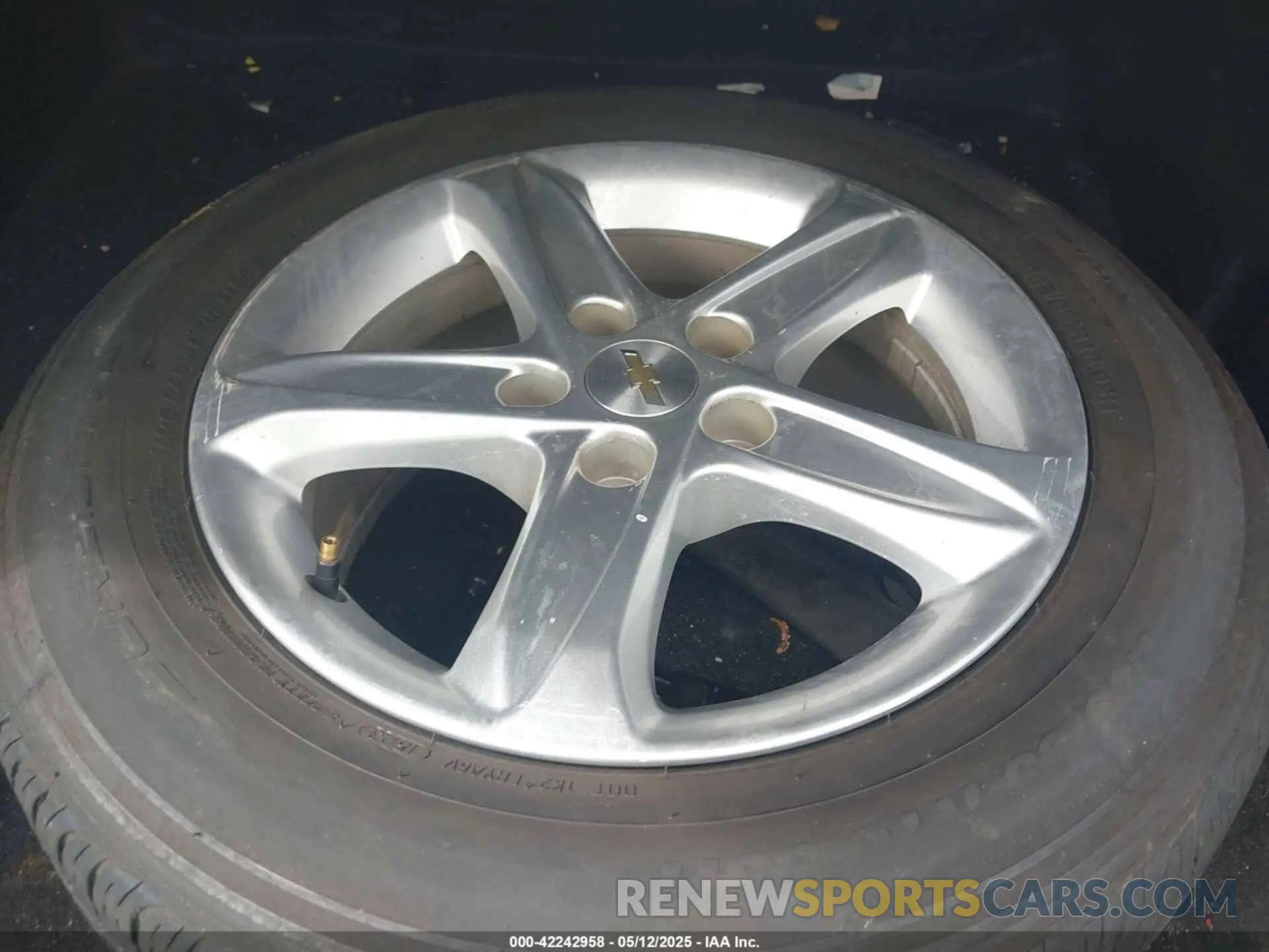 12 Фотография поврежденного автомобиля 1G1ZC5ST6LF158081 CHEVROLET MALIBU 2020