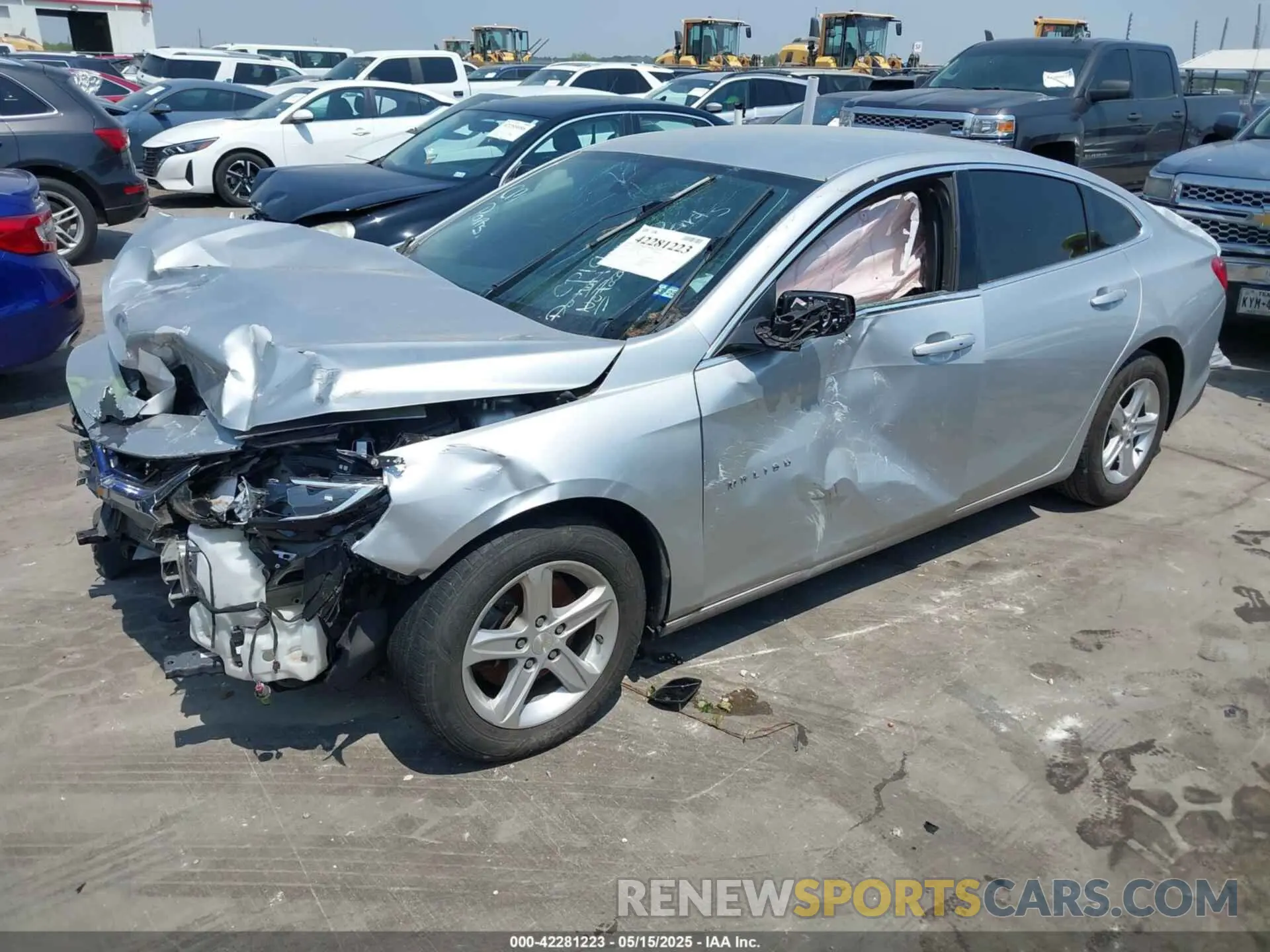 2 Фотография поврежденного автомобиля 1G1ZC5ST8LF075011 CHEVROLET MALIBU 2020