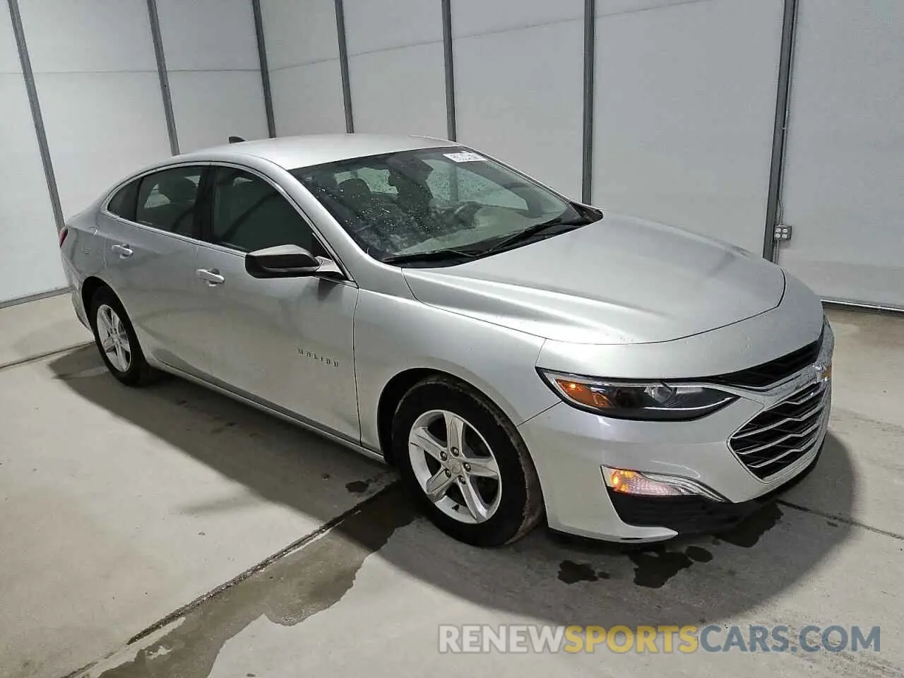 4 Photograph of a damaged car 1G1ZC5ST8LF080113 CHEVROLET MALIBU 2020