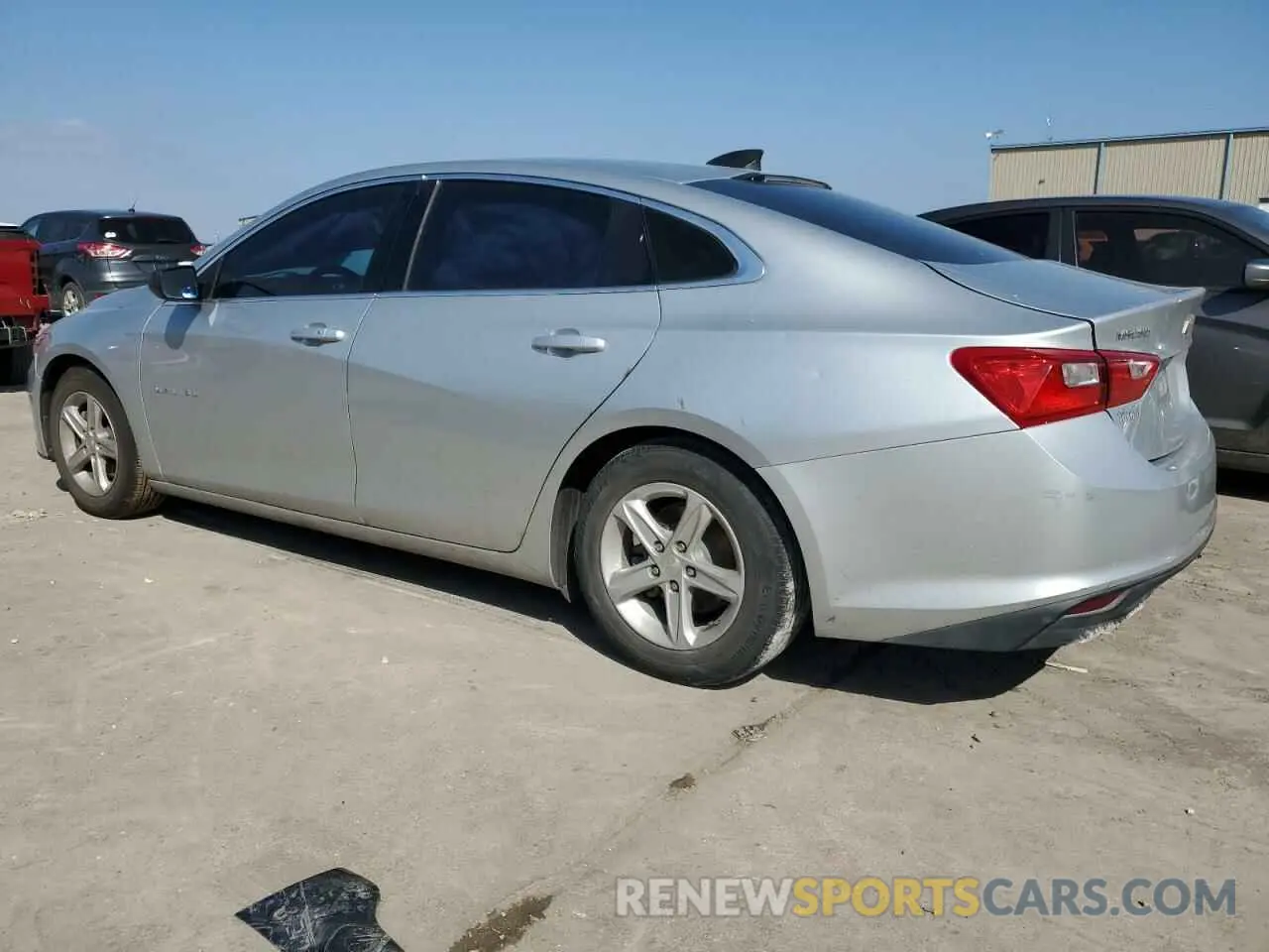 2 Фотография поврежденного автомобиля 1G1ZC5STXLF068237 CHEVROLET MALIBU 2020