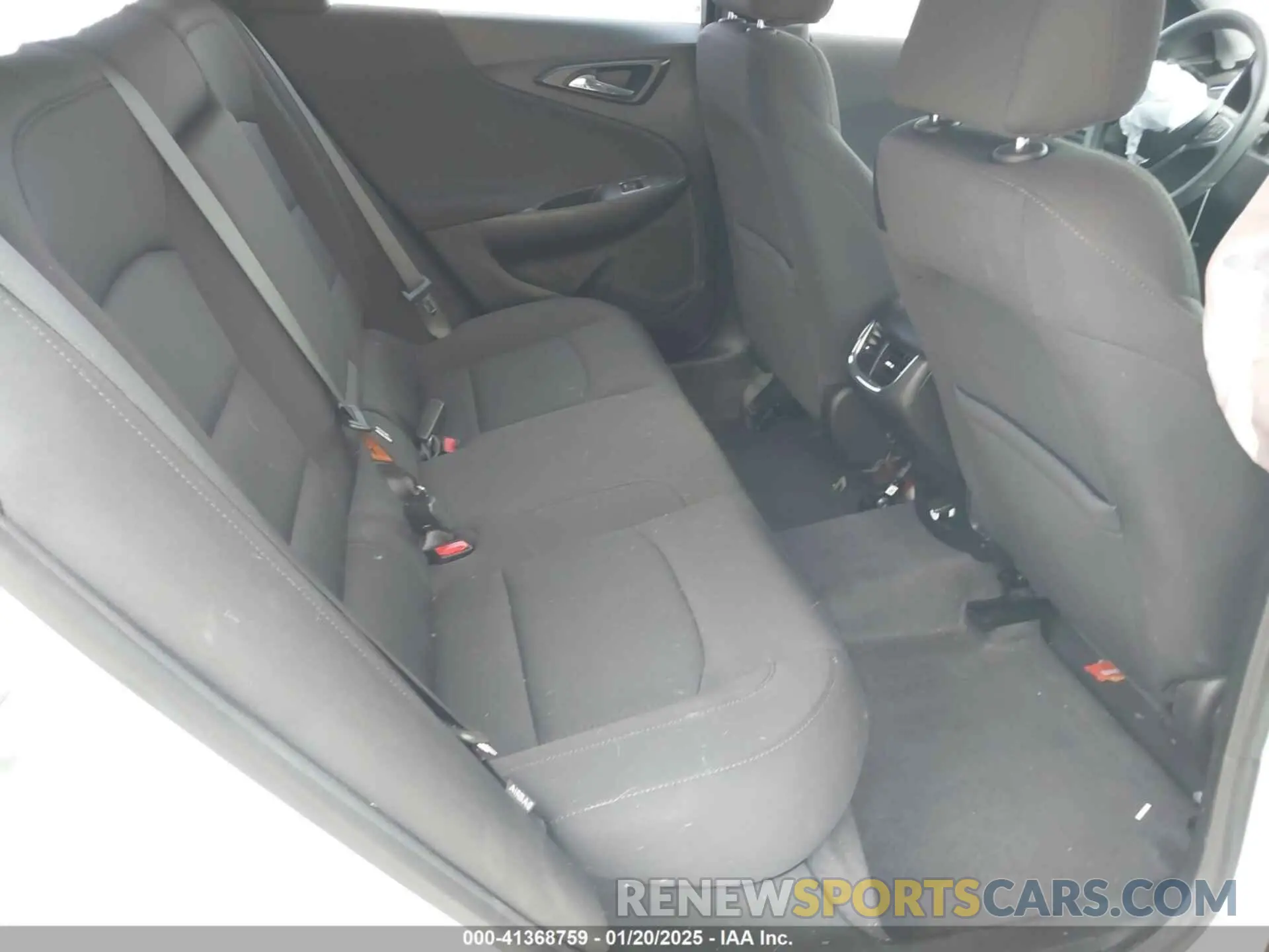 8 Photograph of a damaged car 1G1ZD5ST0LF005290 CHEVROLET MALIBU 2020