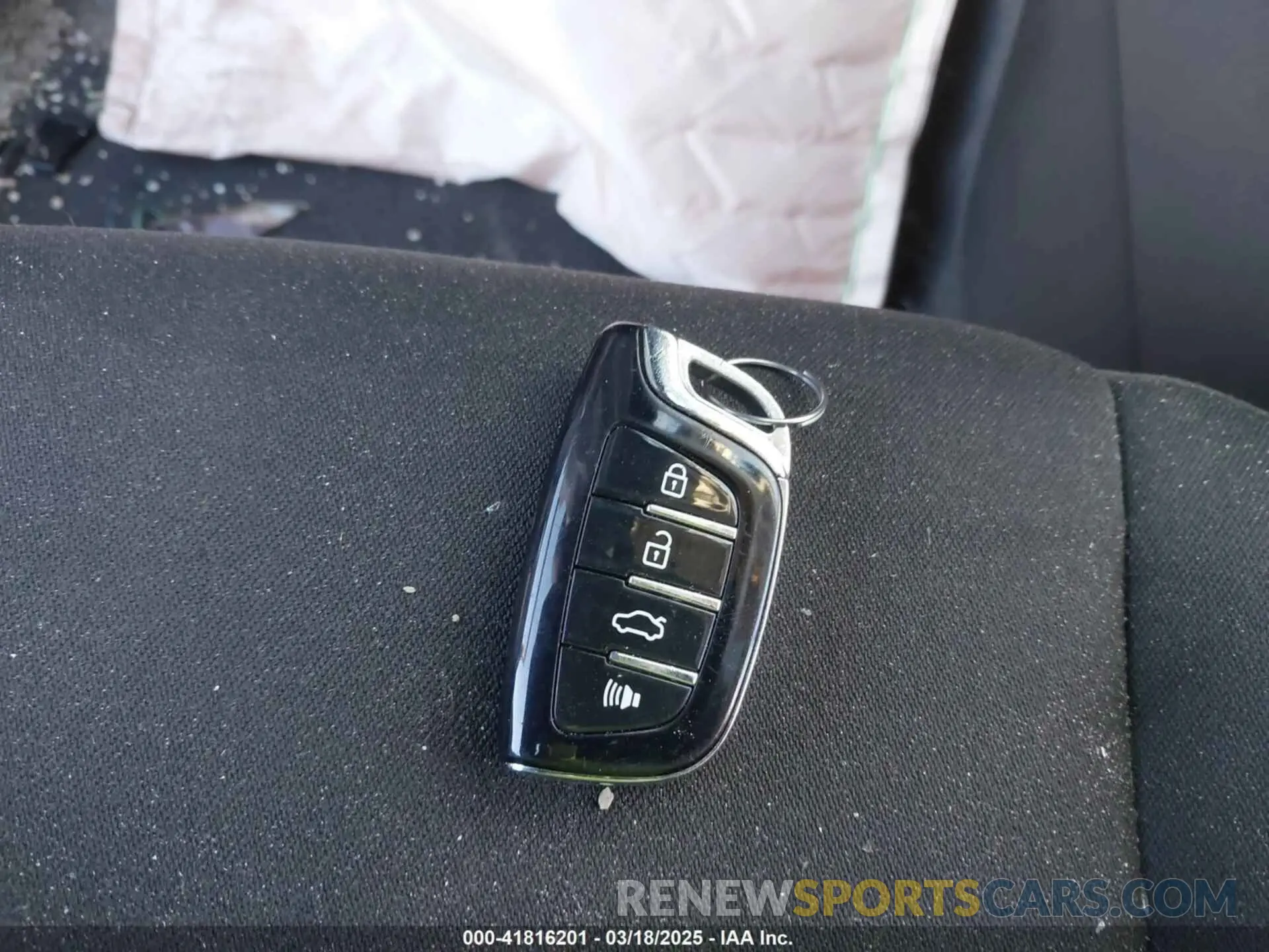 11 Photograph of a damaged car 1G1ZD5ST0LF009968 CHEVROLET MALIBU 2020