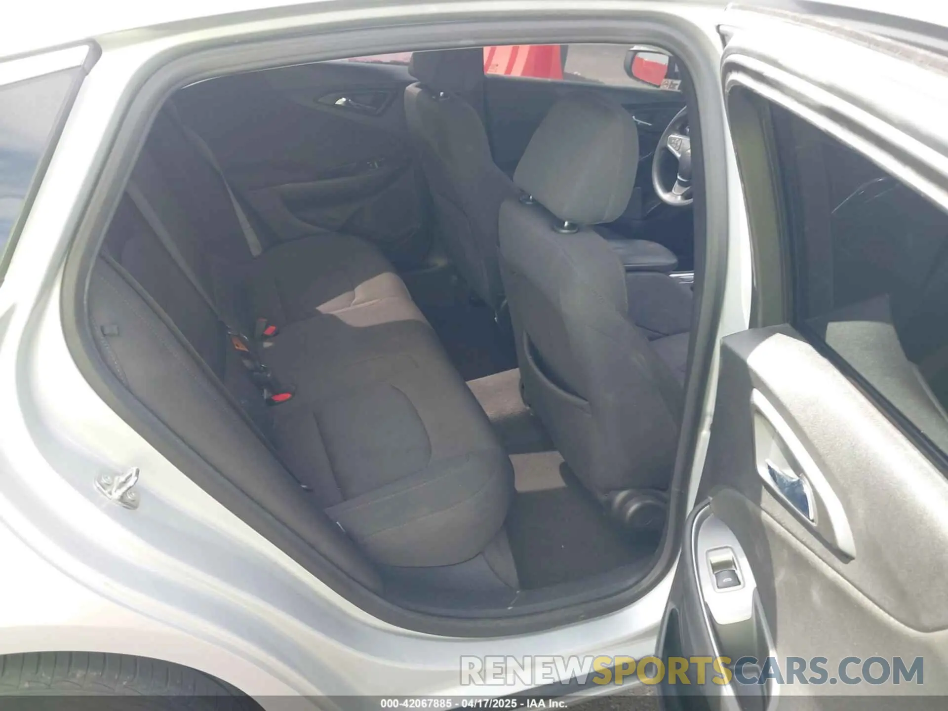 8 Фотография поврежденного автомобиля 1G1ZD5ST0LF061813 CHEVROLET MALIBU 2020