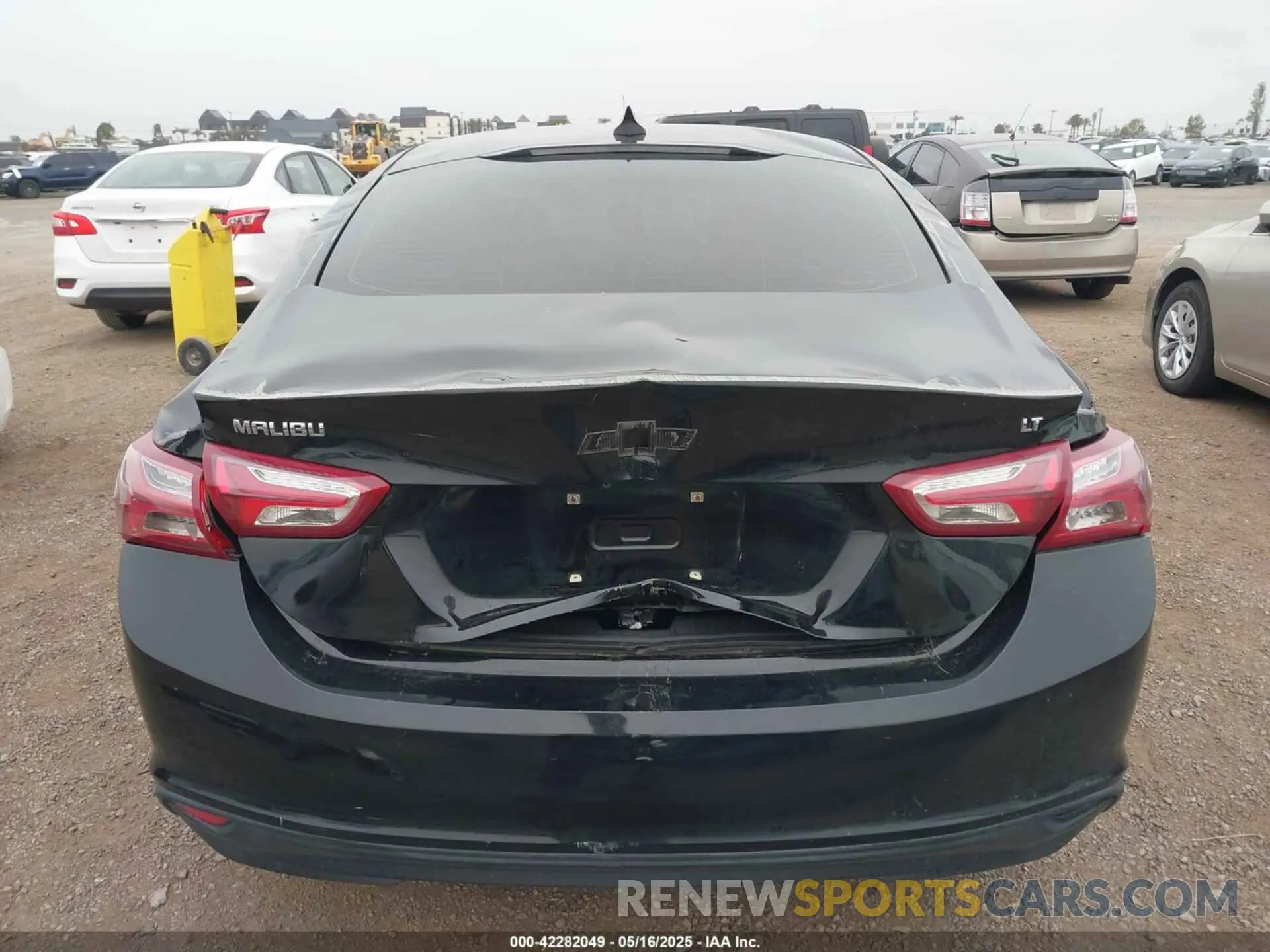 17 Photograph of a damaged car 1G1ZD5ST0LF067448 CHEVROLET MALIBU 2020