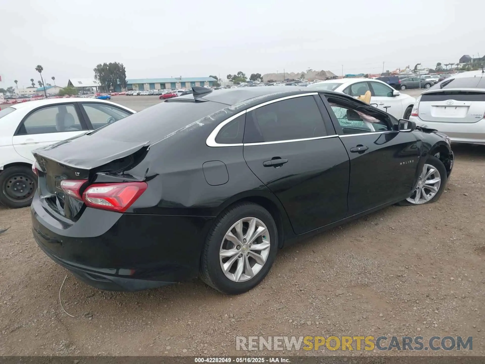 4 Photograph of a damaged car 1G1ZD5ST0LF067448 CHEVROLET MALIBU 2020