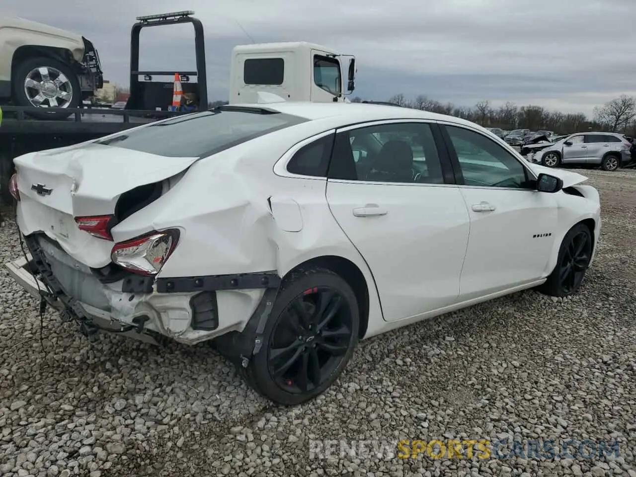 3 Photograph of a damaged car 1G1ZD5ST0LF151530 CHEVROLET MALIBU 2020
