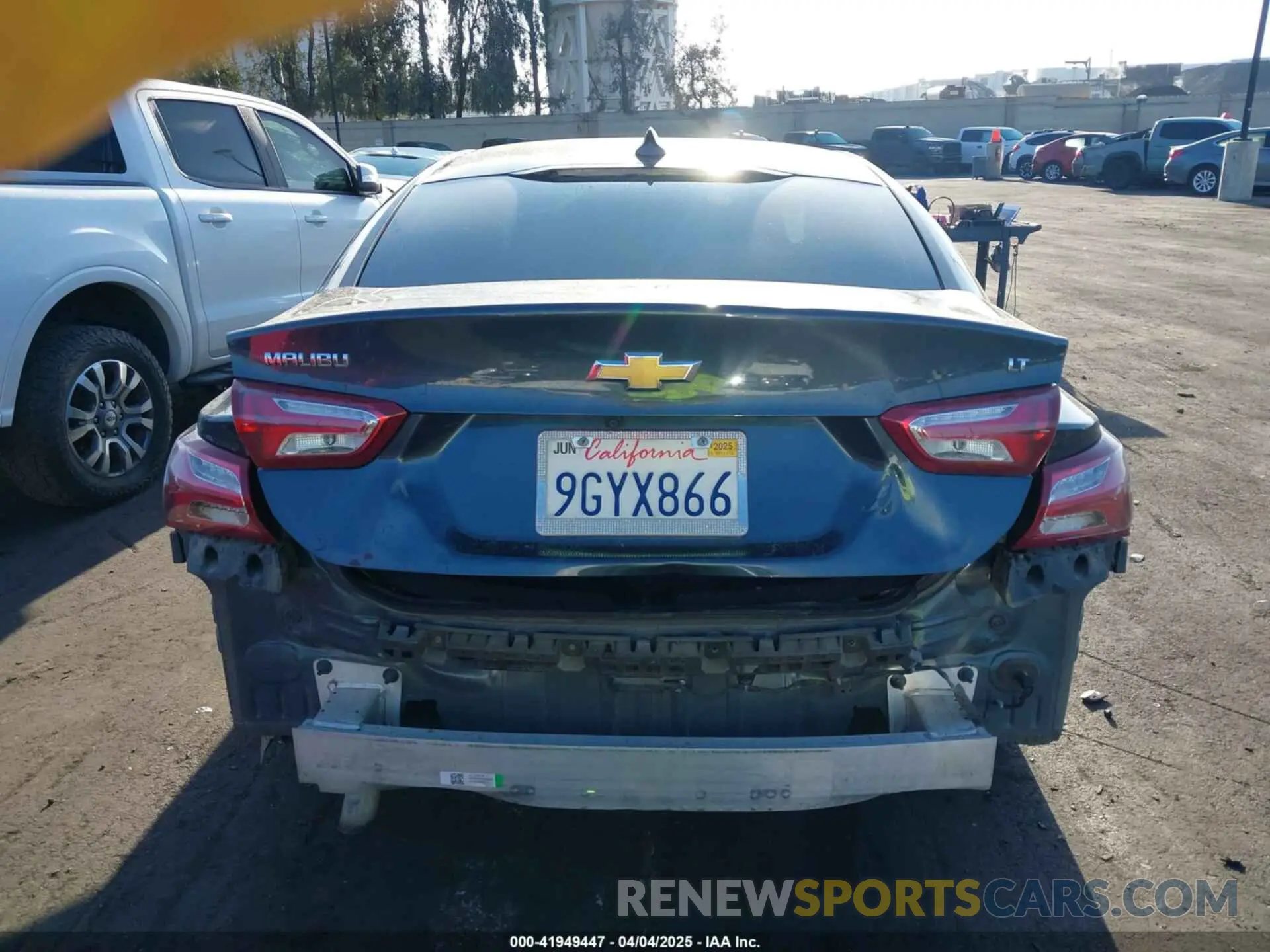 17 Photograph of a damaged car 1G1ZD5ST1LF051534 CHEVROLET MALIBU 2020
