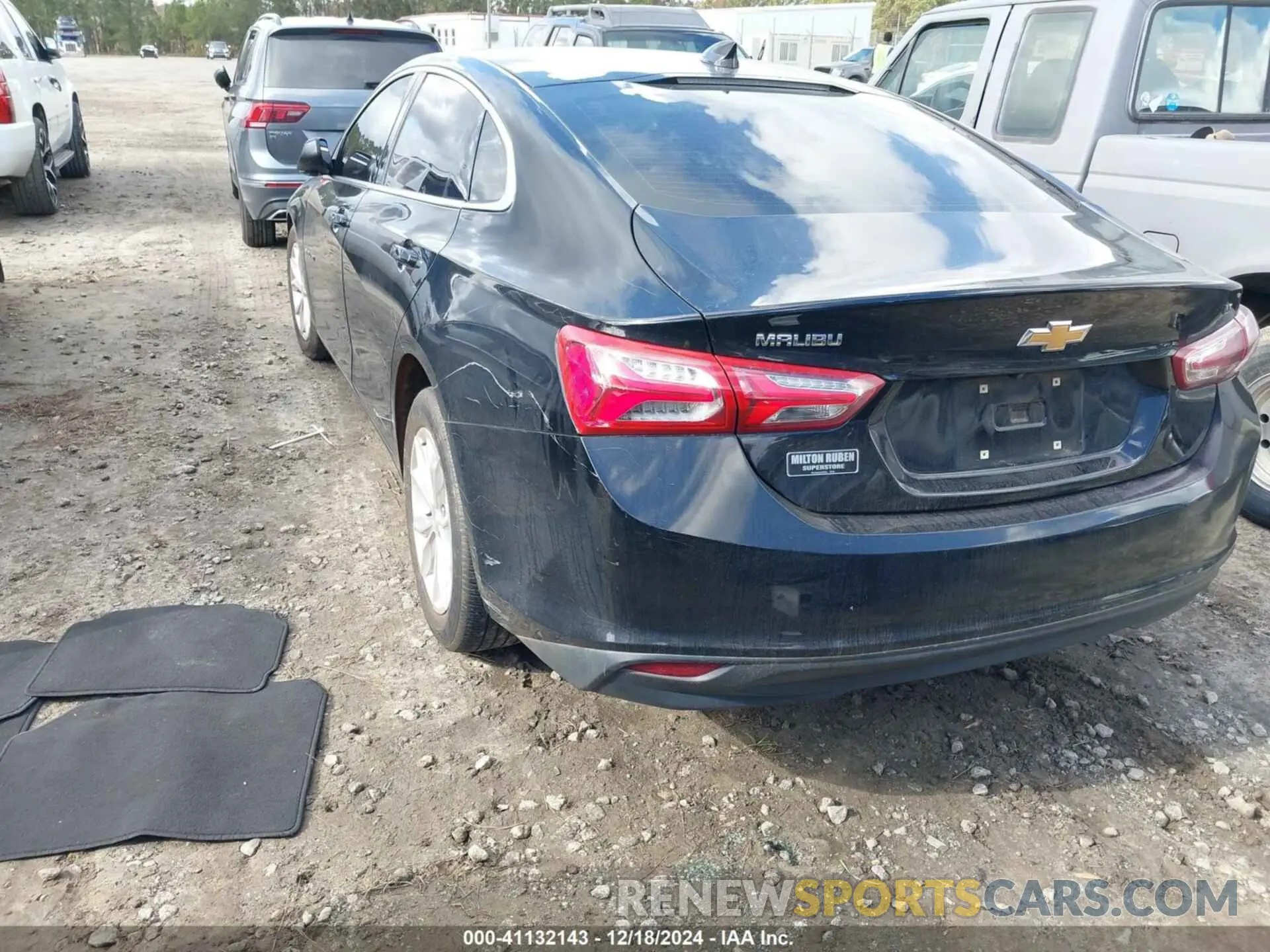 3 Фотография поврежденного автомобиля 1G1ZD5ST1LF061383 CHEVROLET MALIBU 2020