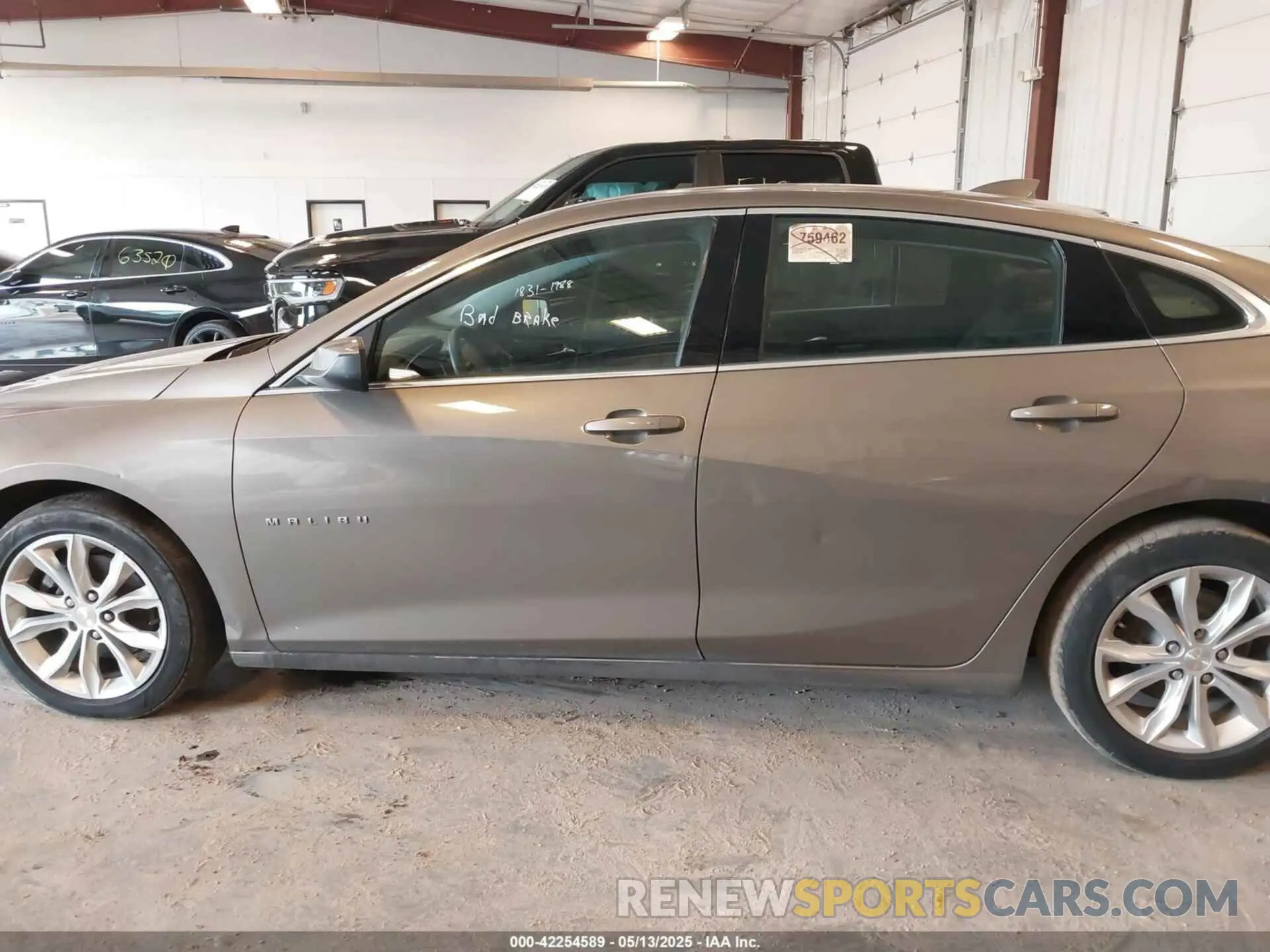 14 Photograph of a damaged car 1G1ZD5ST1LF069404 CHEVROLET MALIBU 2020