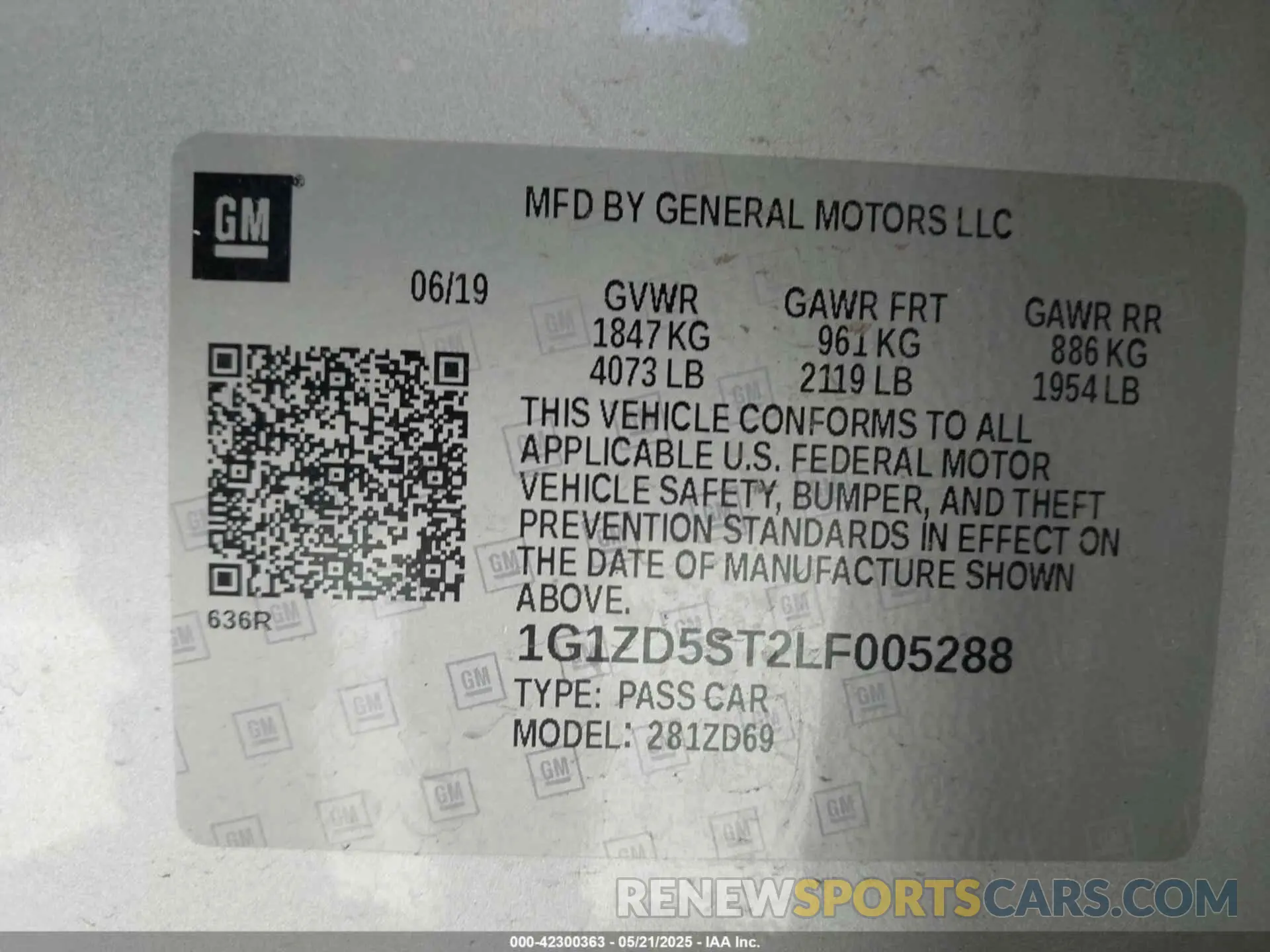 9 Photograph of a damaged car 1G1ZD5ST2LF005288 CHEVROLET MALIBU 2020