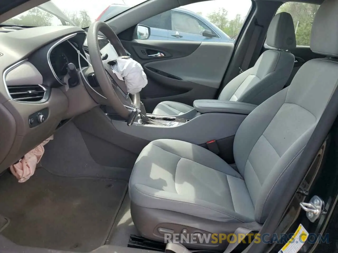 7 Photograph of a damaged car 1G1ZD5ST2LF046486 CHEVROLET MALIBU 2020