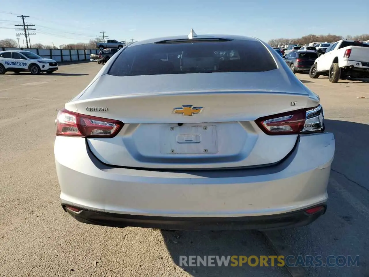 6 Photograph of a damaged car 1G1ZD5ST2LF062106 CHEVROLET MALIBU 2020