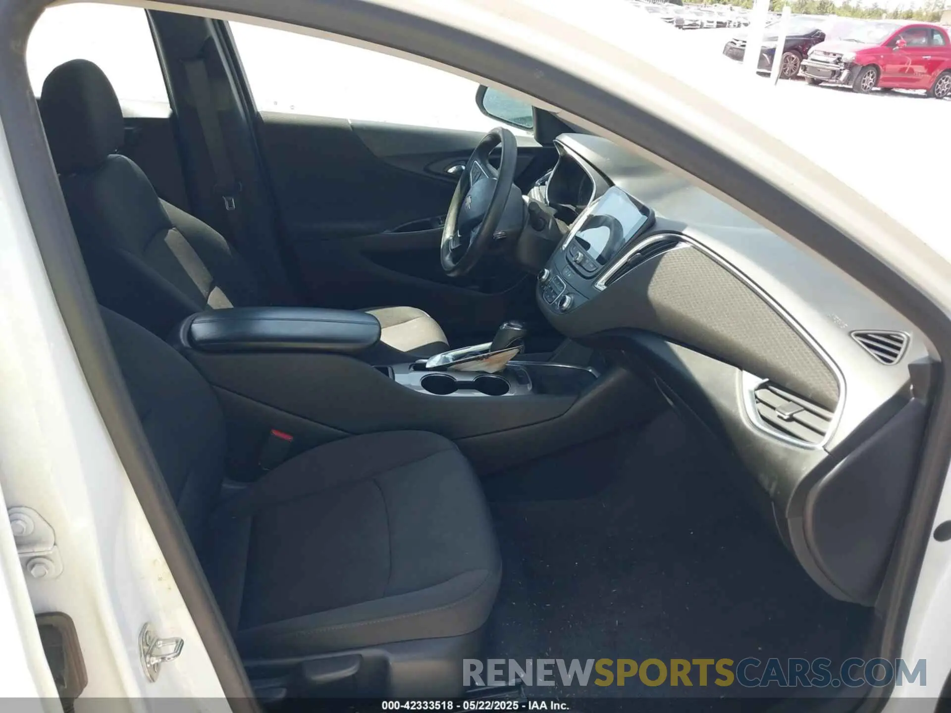 5 Photograph of a damaged car 1G1ZD5ST2LF112888 CHEVROLET MALIBU 2020