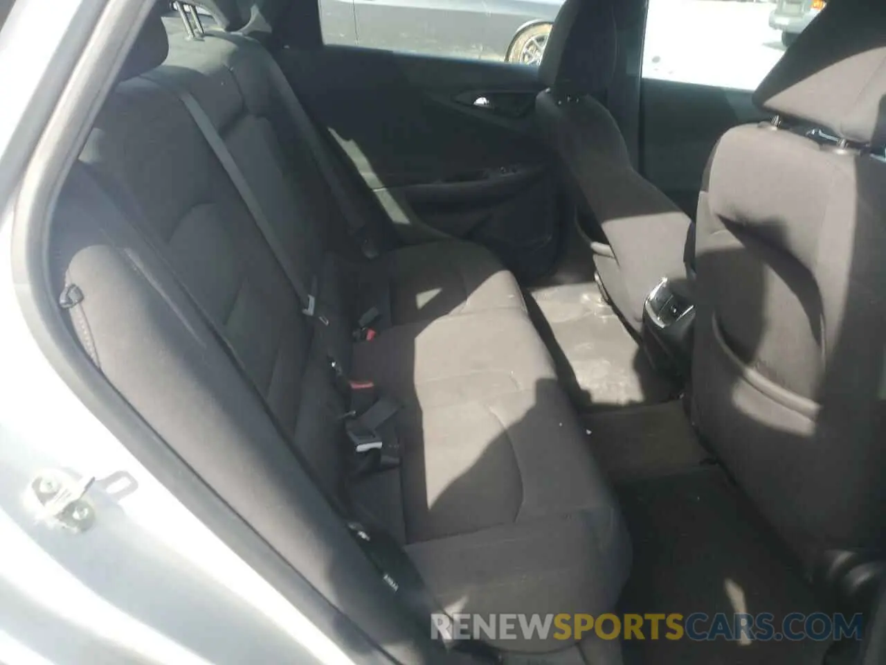 10 Photograph of a damaged car 1G1ZD5ST2LF125592 CHEVROLET MALIBU 2020