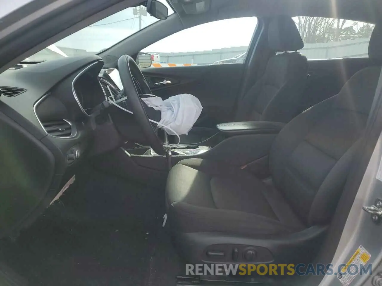 7 Photograph of a damaged car 1G1ZD5ST2LF125592 CHEVROLET MALIBU 2020