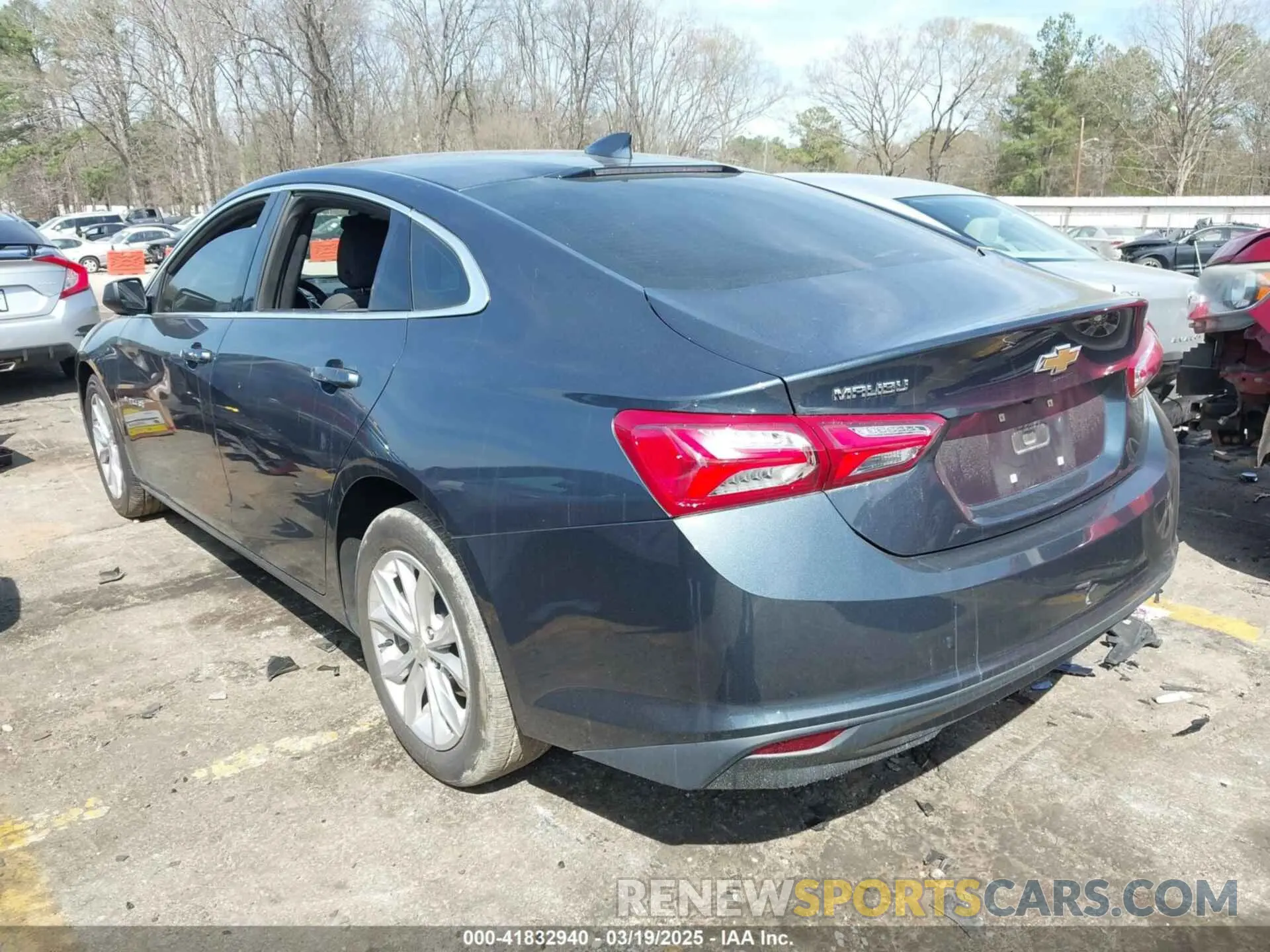 3 Photograph of a damaged car 1G1ZD5ST3LF024304 CHEVROLET MALIBU 2020