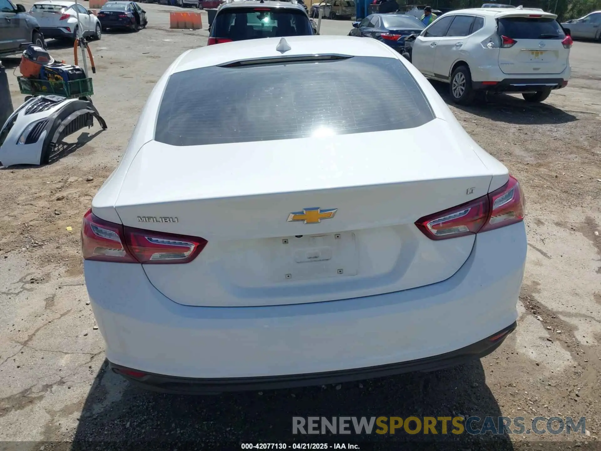 17 Photograph of a damaged car 1G1ZD5ST3LF025372 CHEVROLET MALIBU 2020
