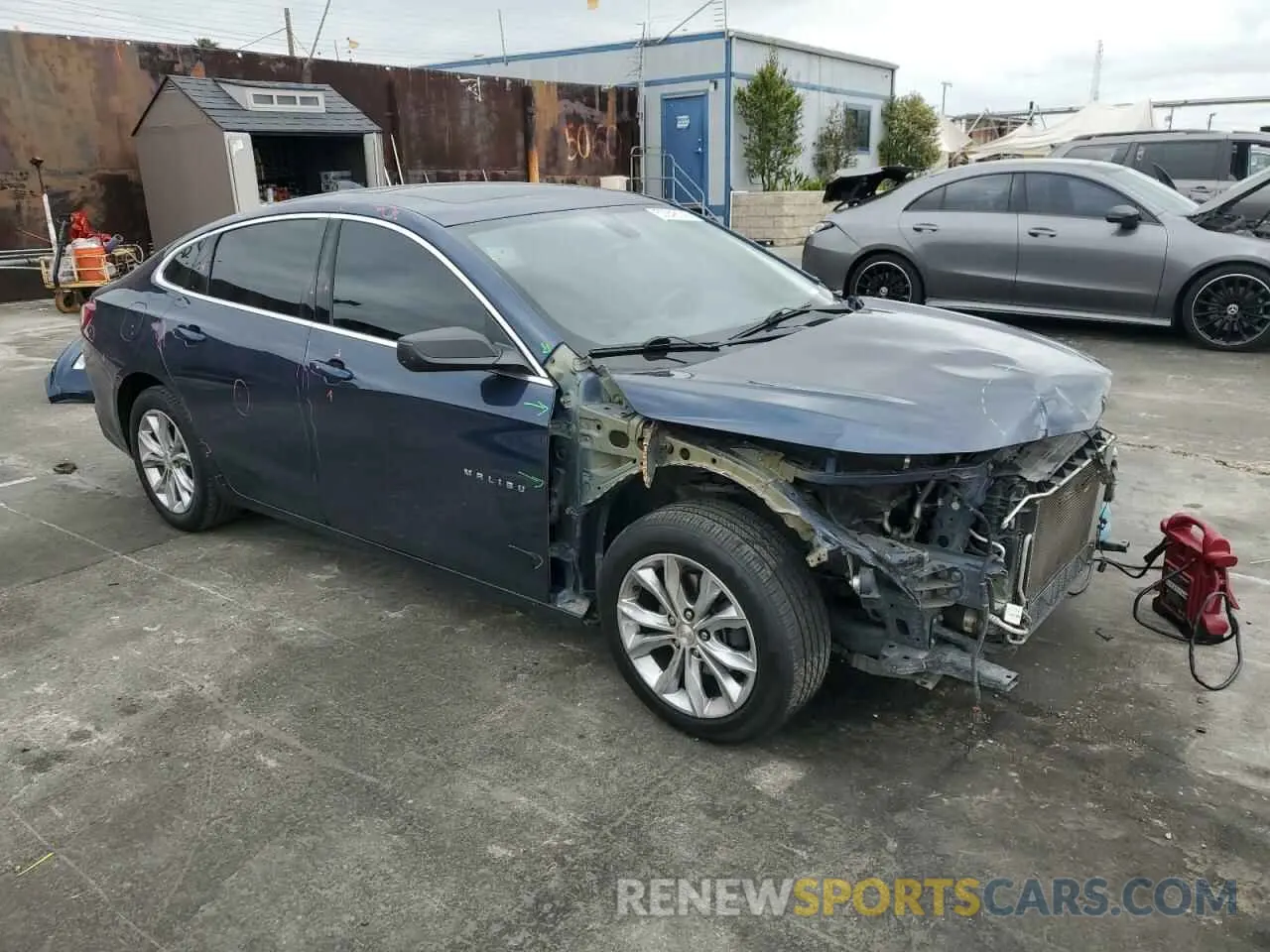 4 Фотография поврежденного автомобиля 1G1ZD5ST3LF104069 CHEVROLET MALIBU 2020