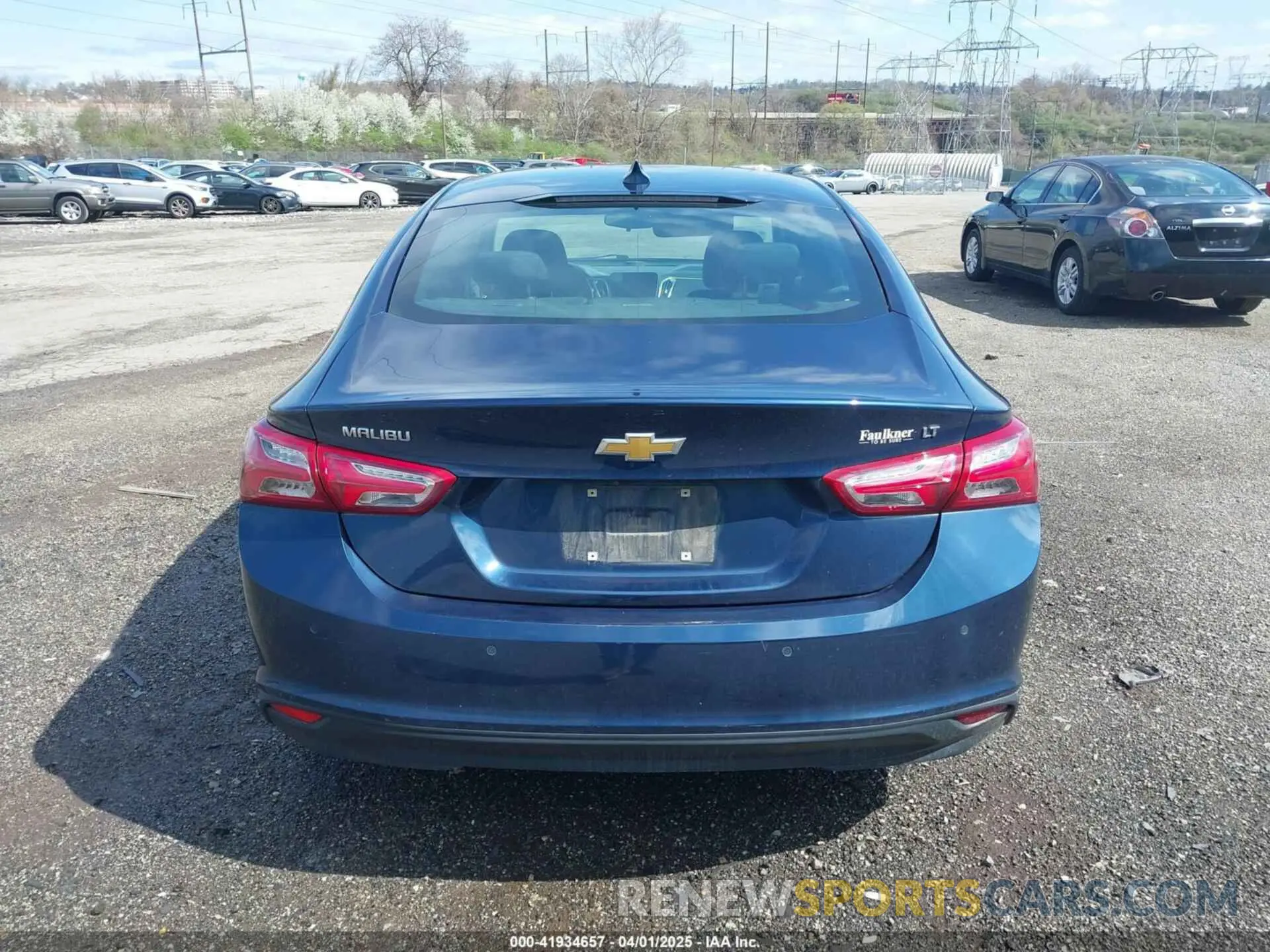 17 Photograph of a damaged car 1G1ZD5ST3LF107246 CHEVROLET MALIBU 2020
