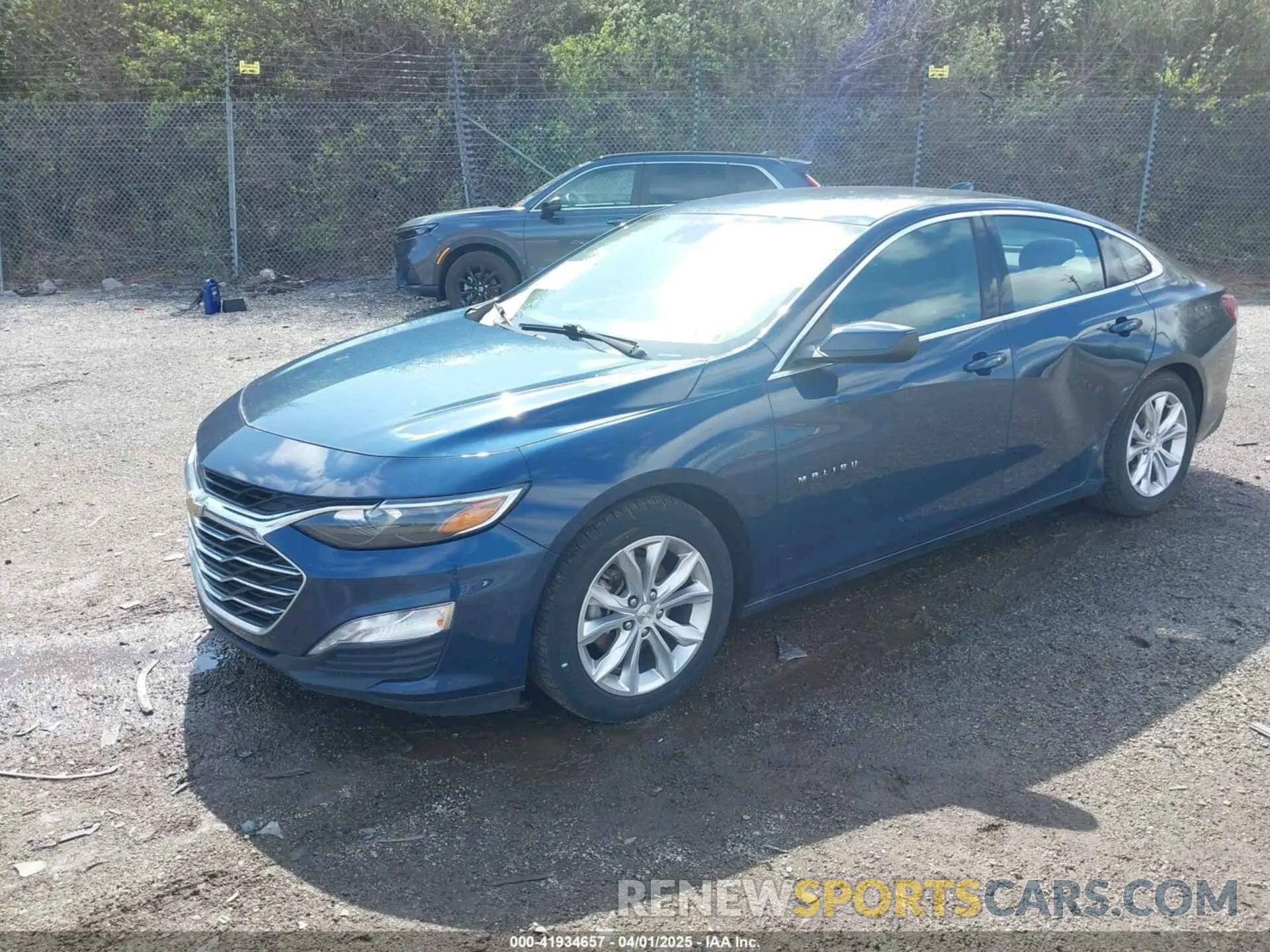 2 Photograph of a damaged car 1G1ZD5ST3LF107246 CHEVROLET MALIBU 2020