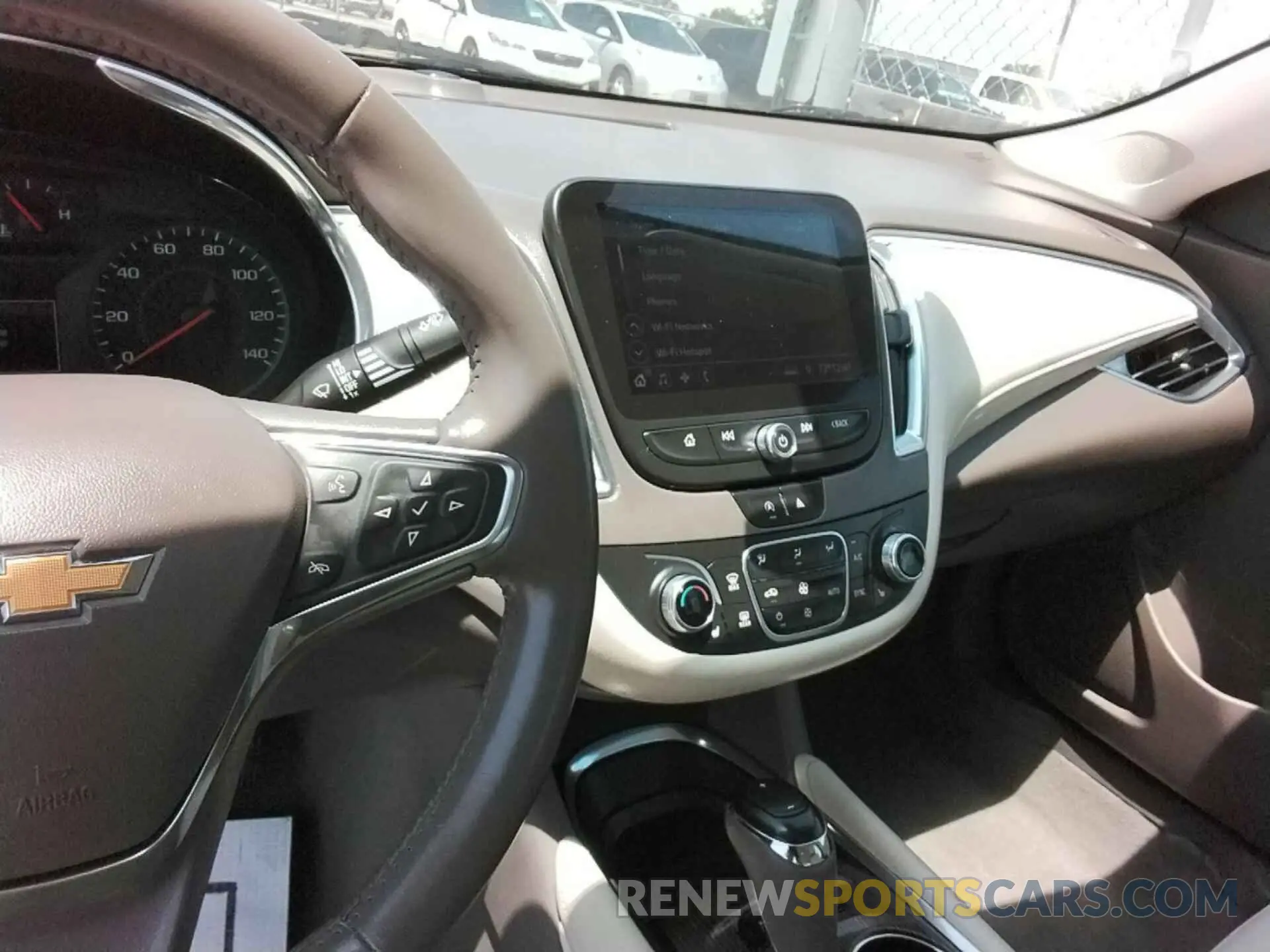 10 Фотография поврежденного автомобиля 1G1ZD5ST3LF145625 CHEVROLET MALIBU 2020