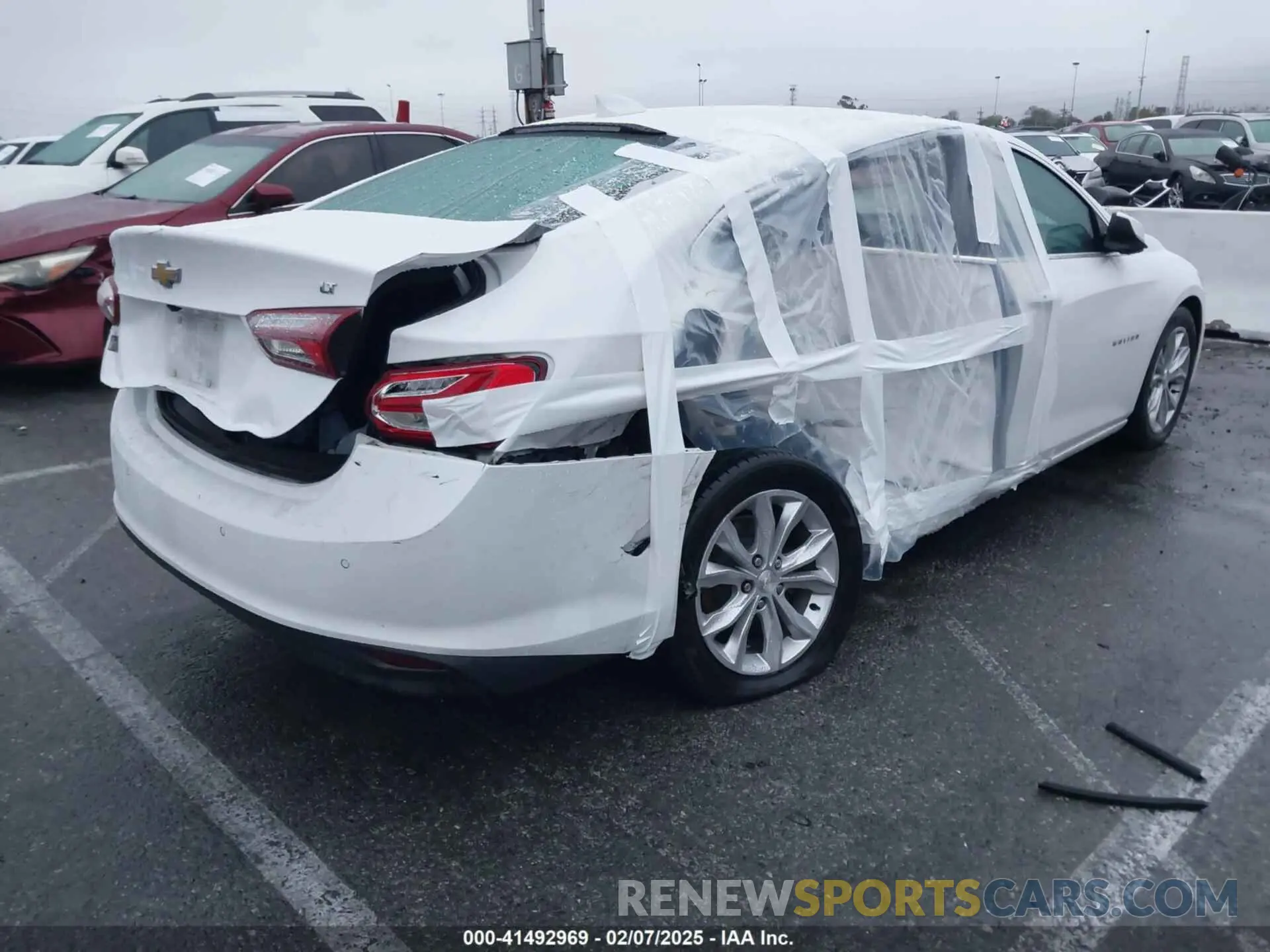 4 Photograph of a damaged car 1G1ZD5ST4LF017054 CHEVROLET MALIBU 2020