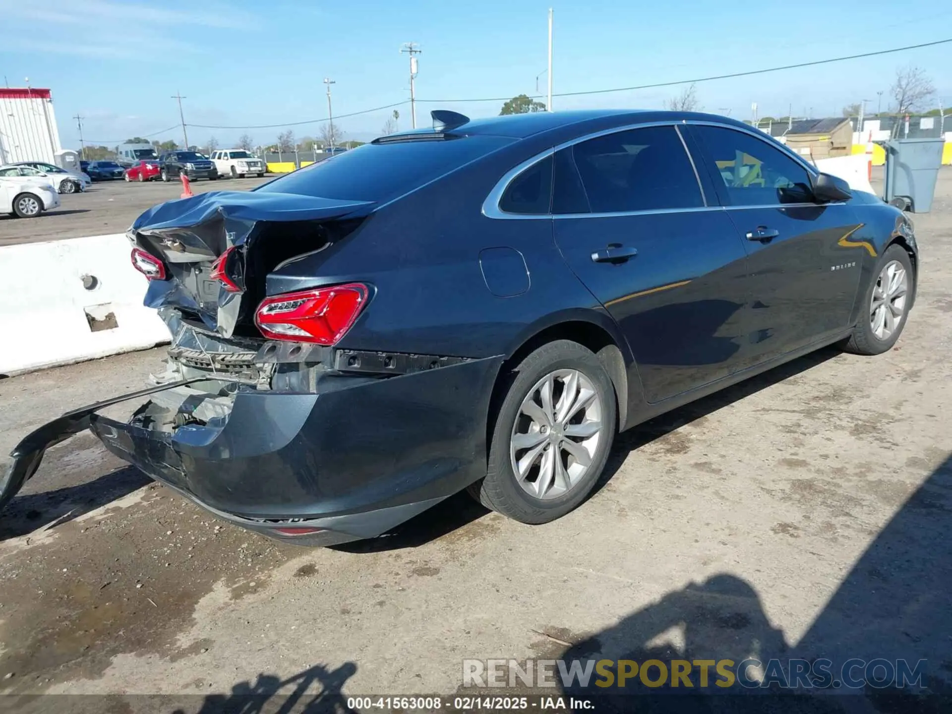 4 Photograph of a damaged car 1G1ZD5ST4LF035084 CHEVROLET MALIBU 2020