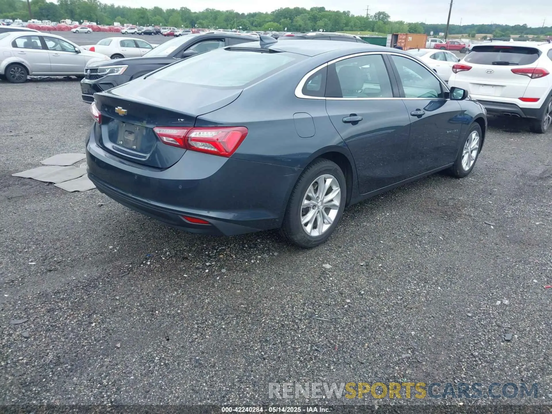 4 Фотография поврежденного автомобиля 1G1ZD5ST4LF062365 CHEVROLET MALIBU 2020