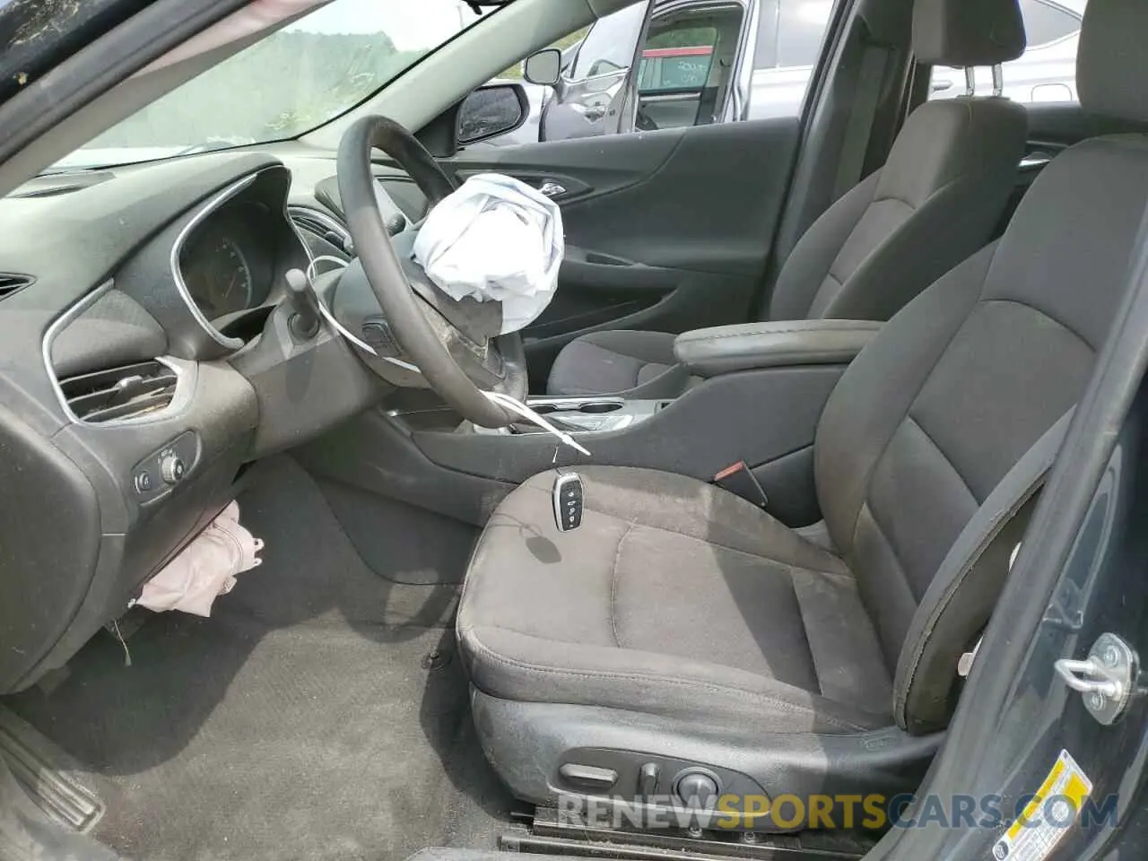 7 Photograph of a damaged car 1G1ZD5ST4LF085760 CHEVROLET MALIBU 2020