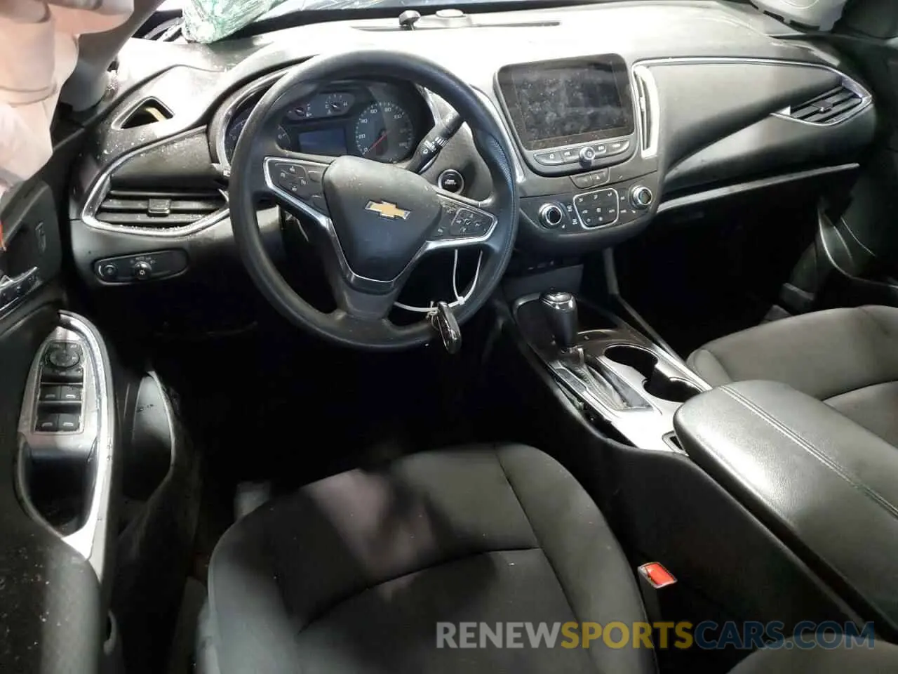 8 Photograph of a damaged car 1G1ZD5ST4LF111502 CHEVROLET MALIBU 2020