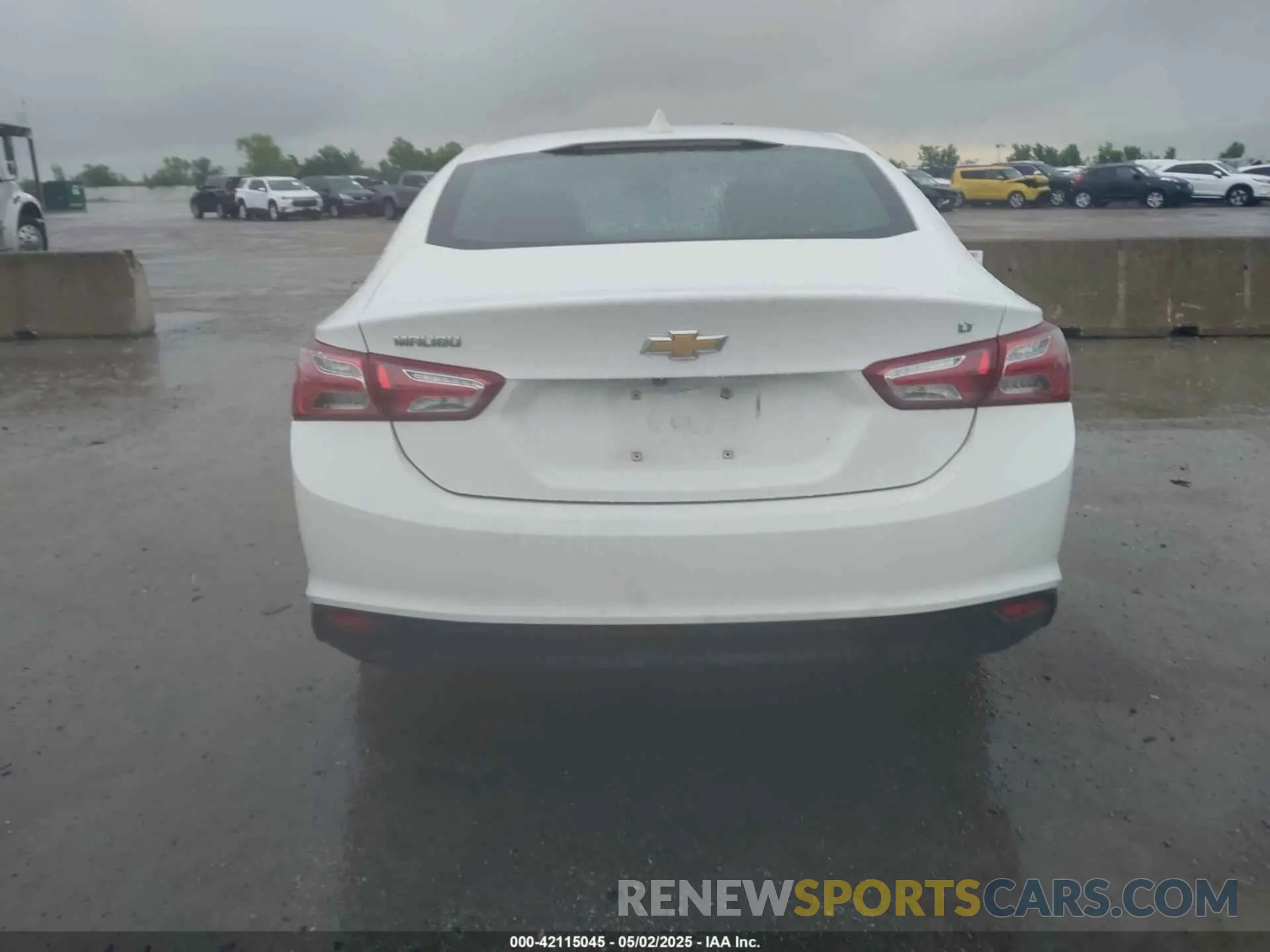16 Photograph of a damaged car 1G1ZD5ST5LF006869 CHEVROLET MALIBU 2020