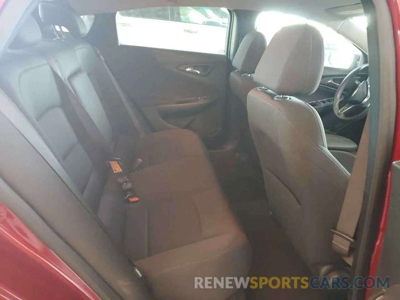 10 Photograph of a damaged car 1G1ZD5ST5LF079384 CHEVROLET MALIBU 2020