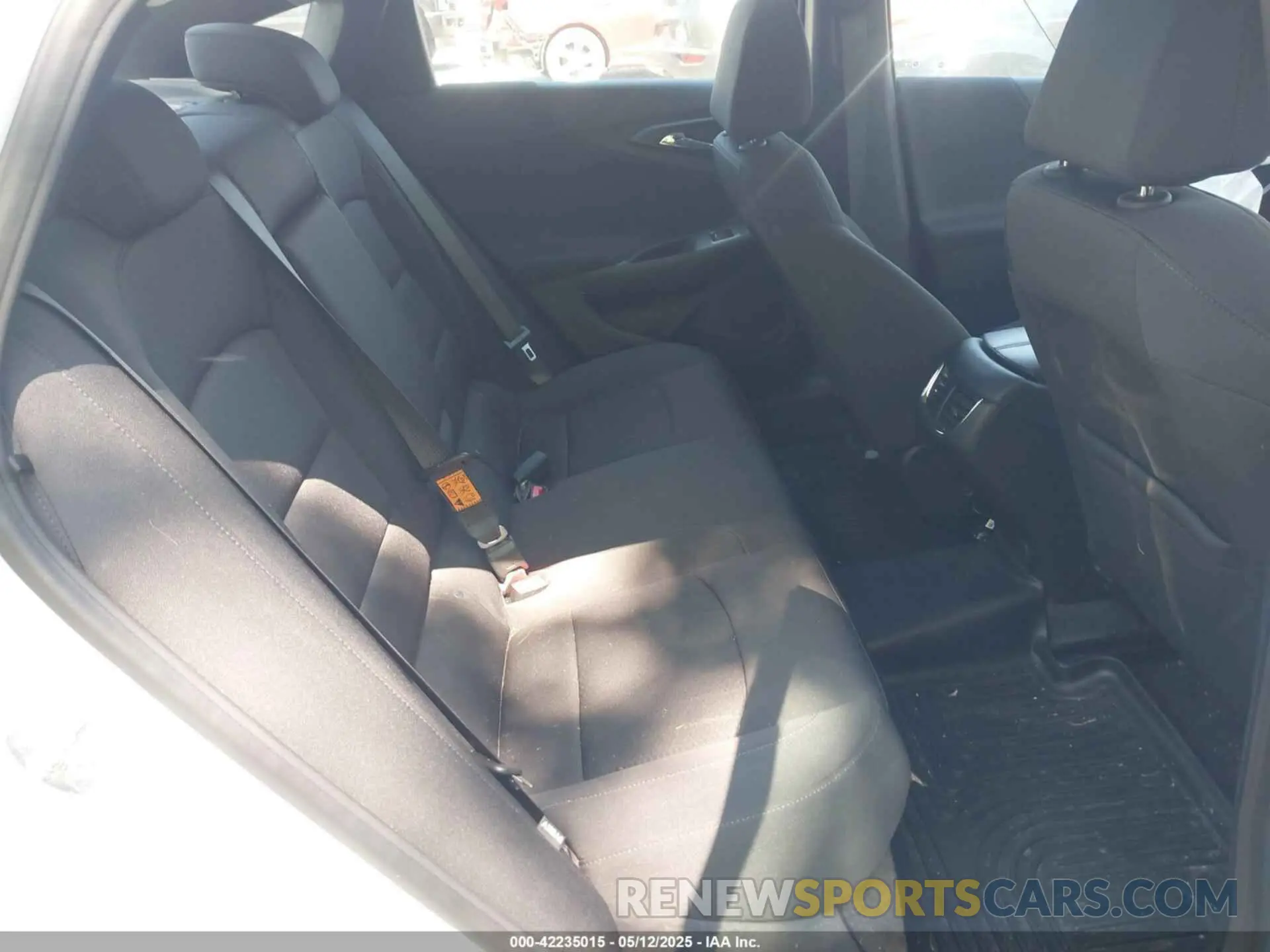 8 Photograph of a damaged car 1G1ZD5ST5LF081085 CHEVROLET MALIBU 2020