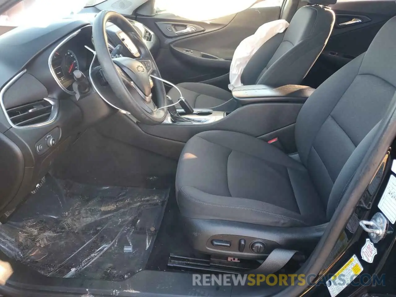 7 Photograph of a damaged car 1G1ZD5ST5LF106034 CHEVROLET MALIBU 2020