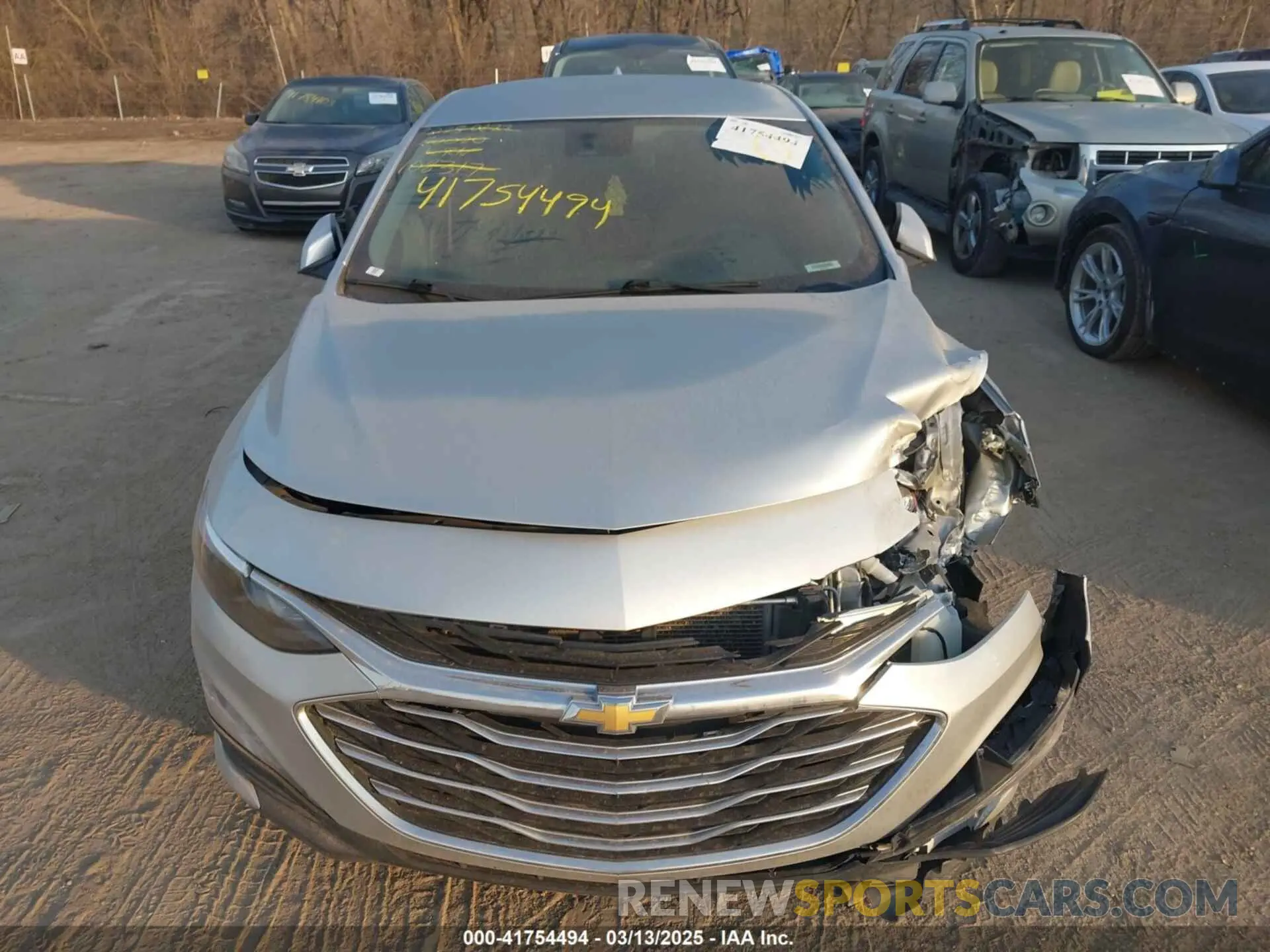 17 Photograph of a damaged car 1G1ZD5ST5LF108317 CHEVROLET MALIBU 2020