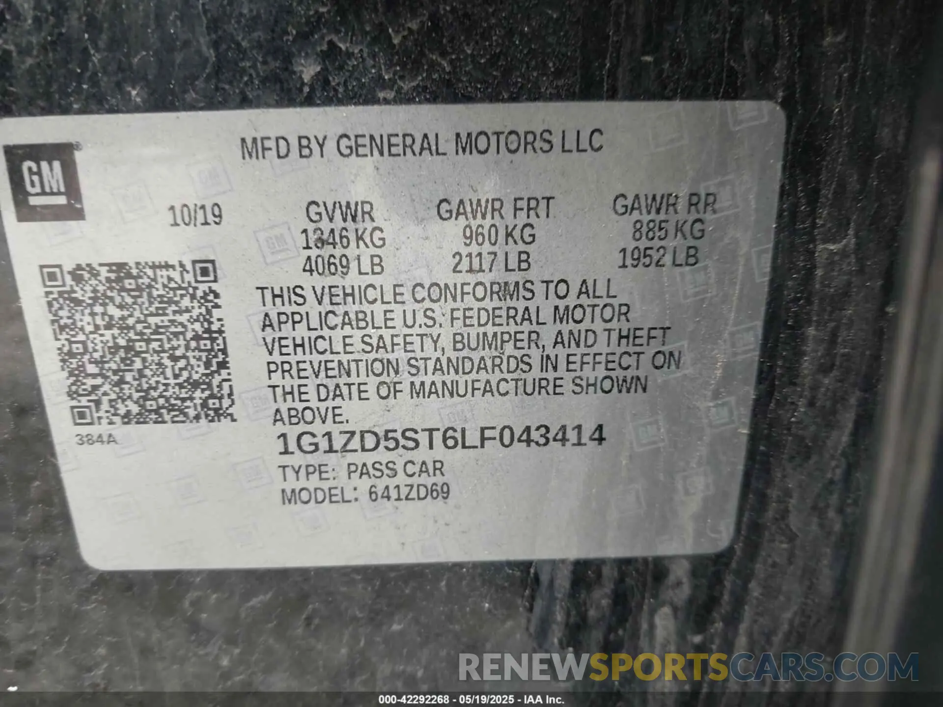 9 Photograph of a damaged car 1G1ZD5ST6LF043414 CHEVROLET MALIBU 2020