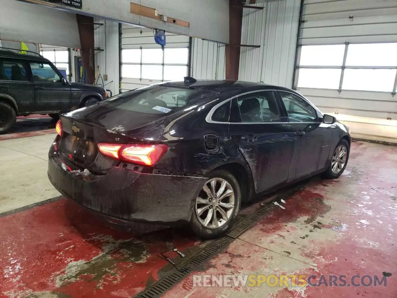 3 Фотография поврежденного автомобиля 1G1ZD5ST6LF047642 CHEVROLET MALIBU 2020