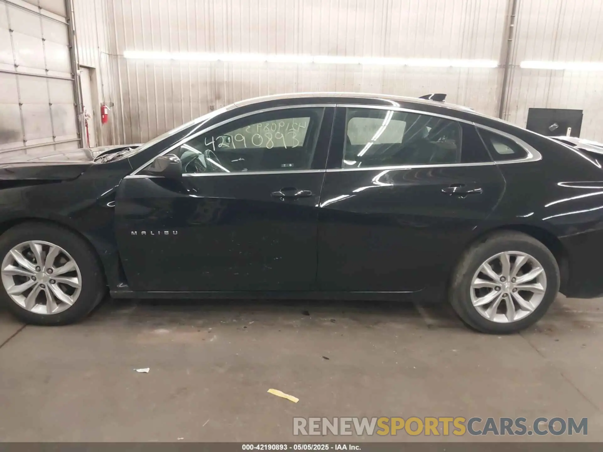 15 Photograph of a damaged car 1G1ZD5ST6LF070970 CHEVROLET MALIBU 2020
