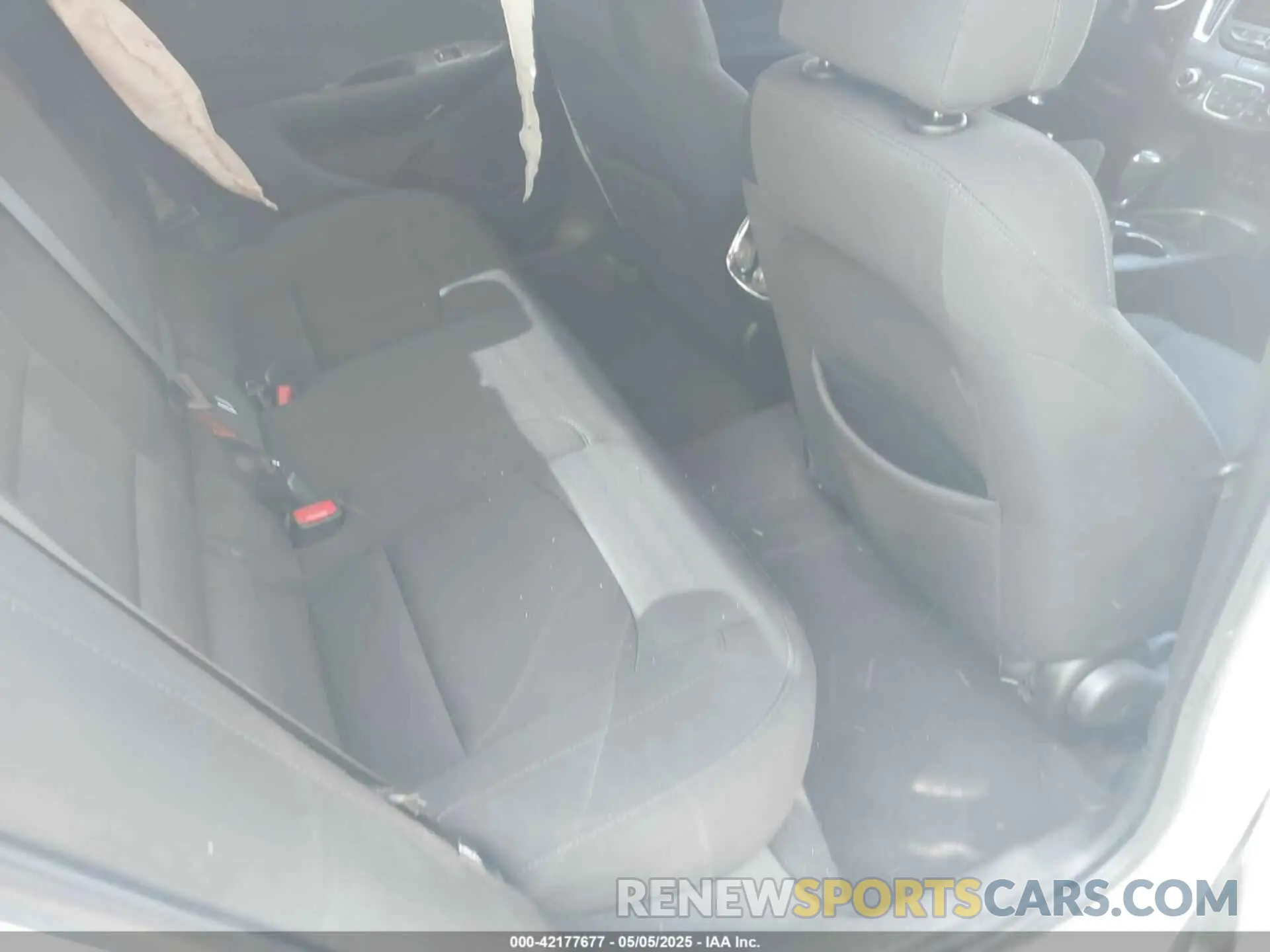 8 Фотография поврежденного автомобиля 1G1ZD5ST7LF006002 CHEVROLET MALIBU 2020