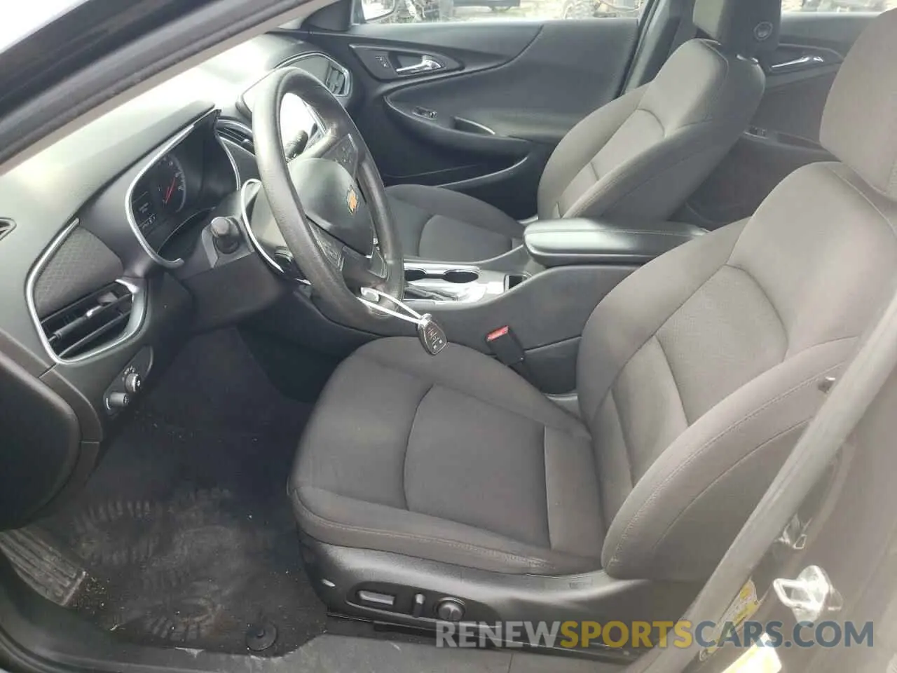 7 Photograph of a damaged car 1G1ZD5ST7LF052817 CHEVROLET MALIBU 2020
