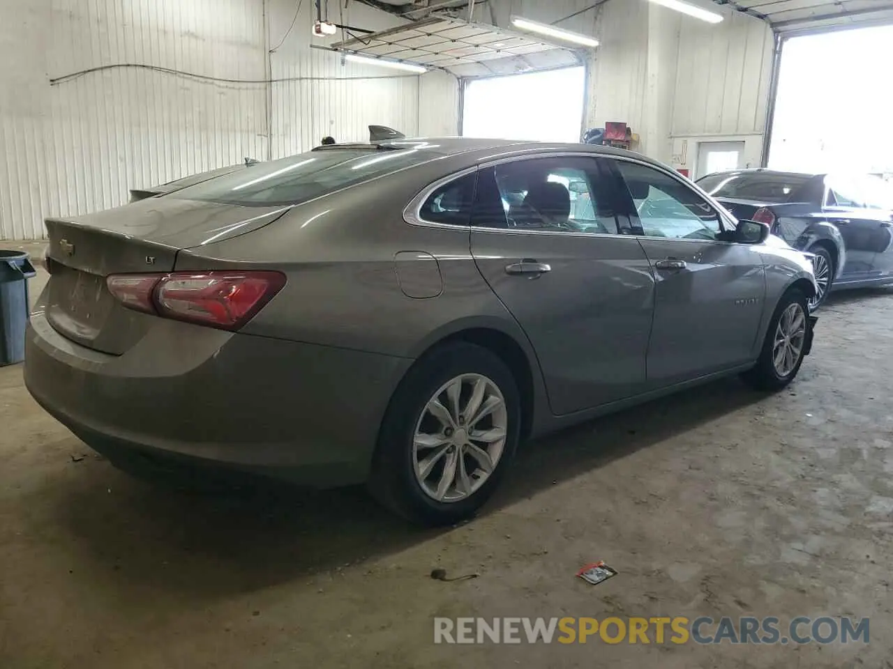3 Фотография поврежденного автомобиля 1G1ZD5ST7LF062585 CHEVROLET MALIBU 2020