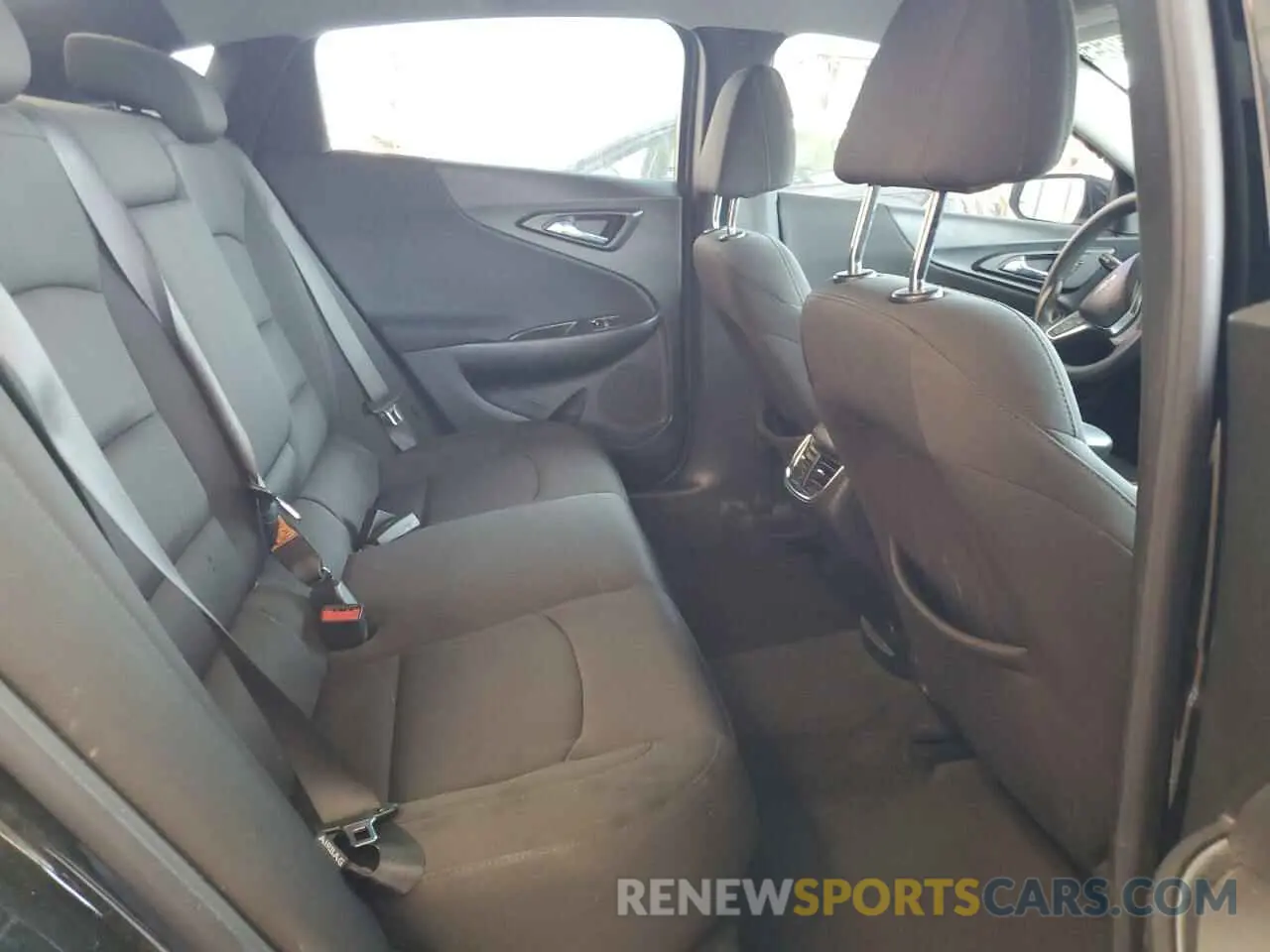 10 Photograph of a damaged car 1G1ZD5ST7LF072582 CHEVROLET MALIBU 2020