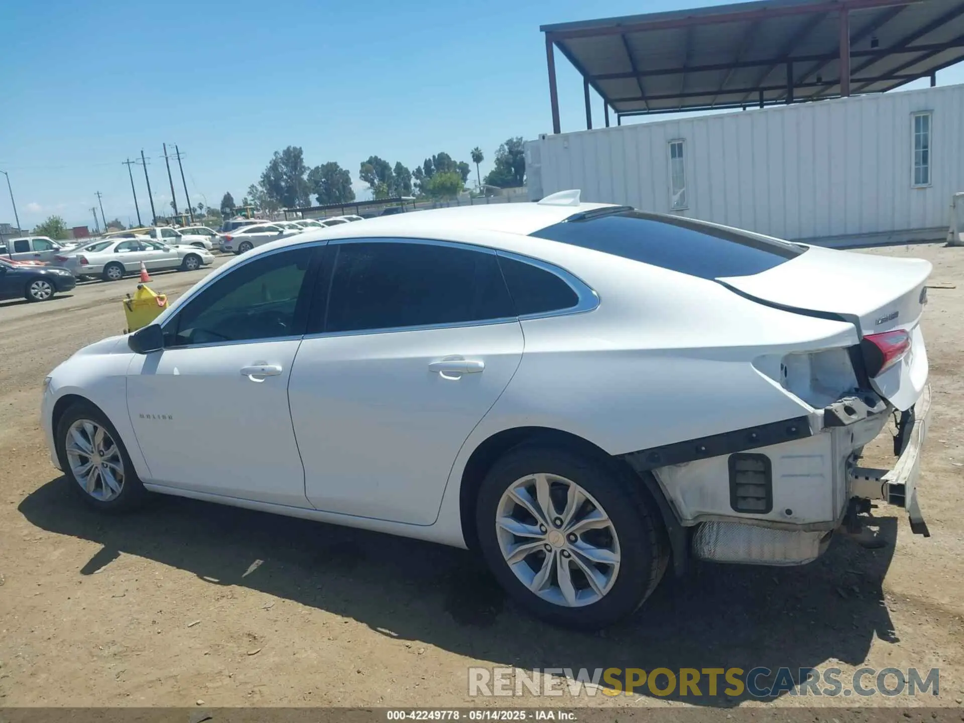 15 Photograph of a damaged car 1G1ZD5ST7LF081198 CHEVROLET MALIBU 2020