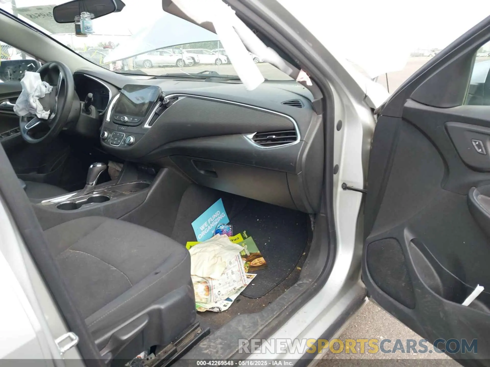 5 Photograph of a damaged car 1G1ZD5ST7LF089009 CHEVROLET MALIBU 2020