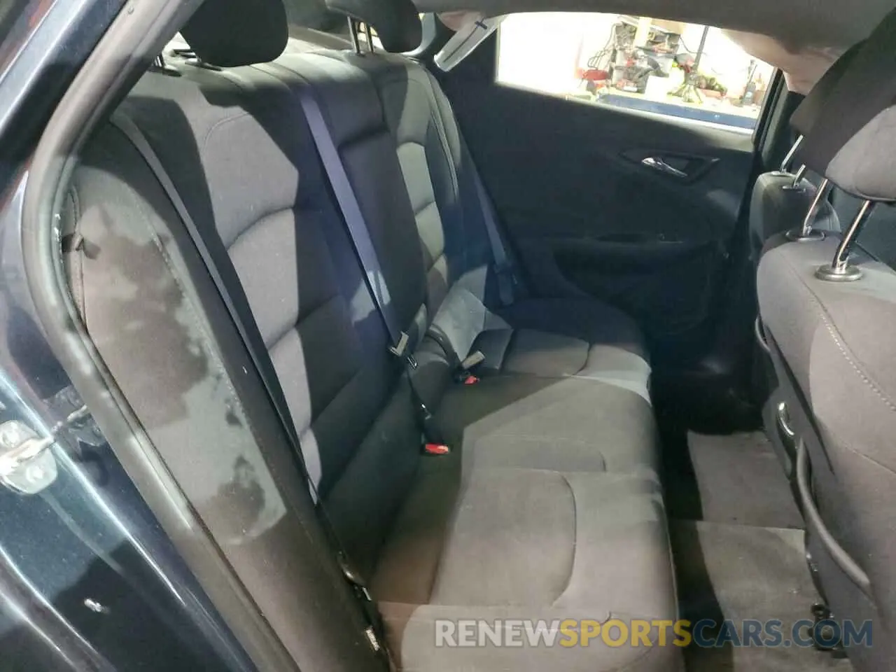 10 Фотография поврежденного автомобиля 1G1ZD5ST8LF008504 CHEVROLET MALIBU 2020