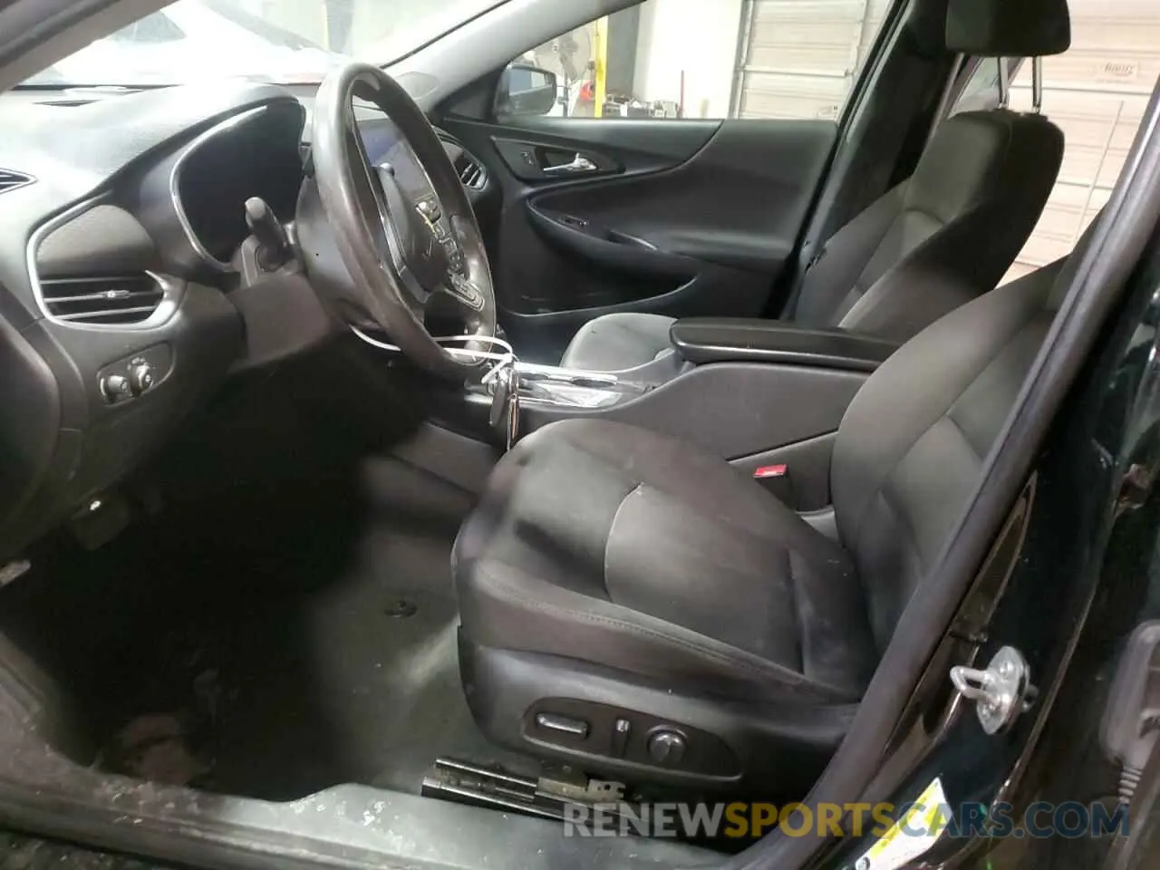 7 Photograph of a damaged car 1G1ZD5ST8LF014237 CHEVROLET MALIBU 2020