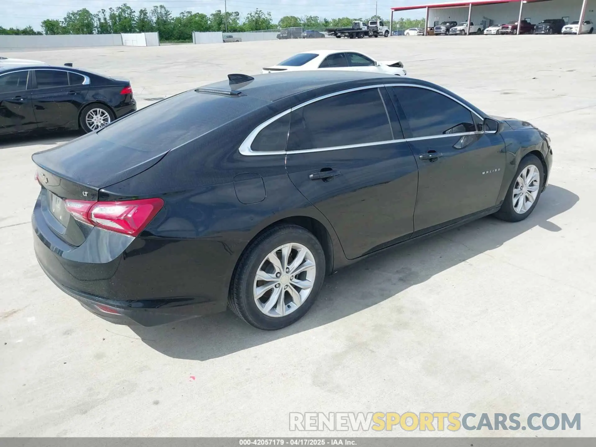 4 Photograph of a damaged car 1G1ZD5ST8LF044337 CHEVROLET MALIBU 2020