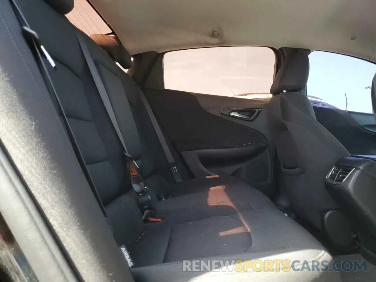10 Photograph of a damaged car 1G1ZD5ST8LF054494 CHEVROLET MALIBU 2020