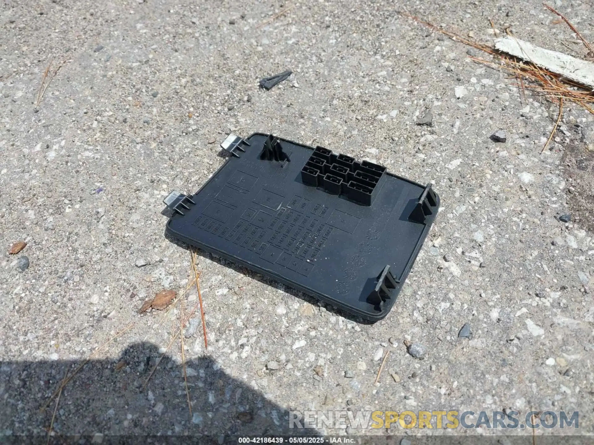 12 Фотография поврежденного автомобиля 1G1ZD5ST8LF054916 CHEVROLET MALIBU 2020